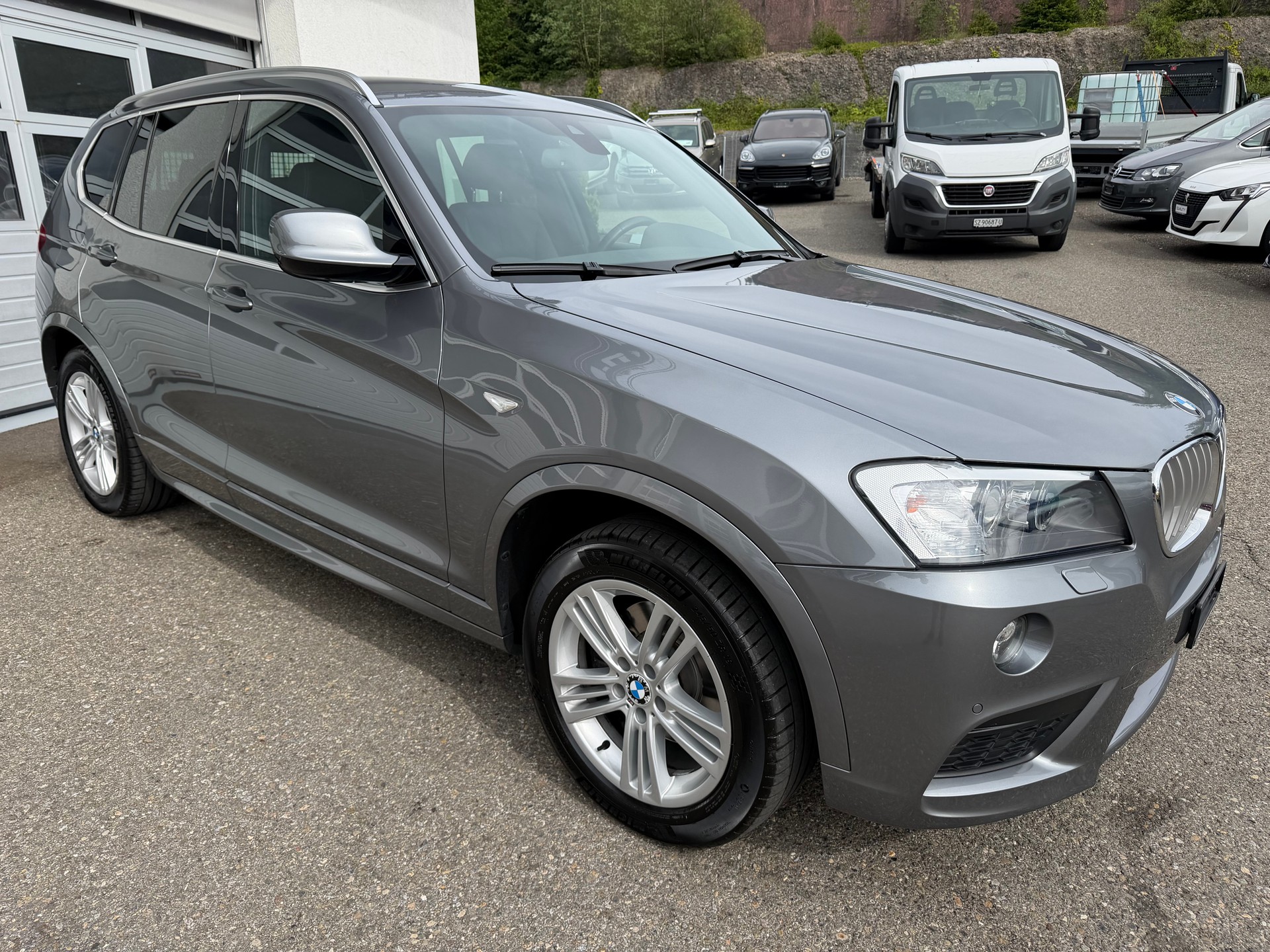 BMW X3 xDrive 28i Steptronic-showroom-element-2