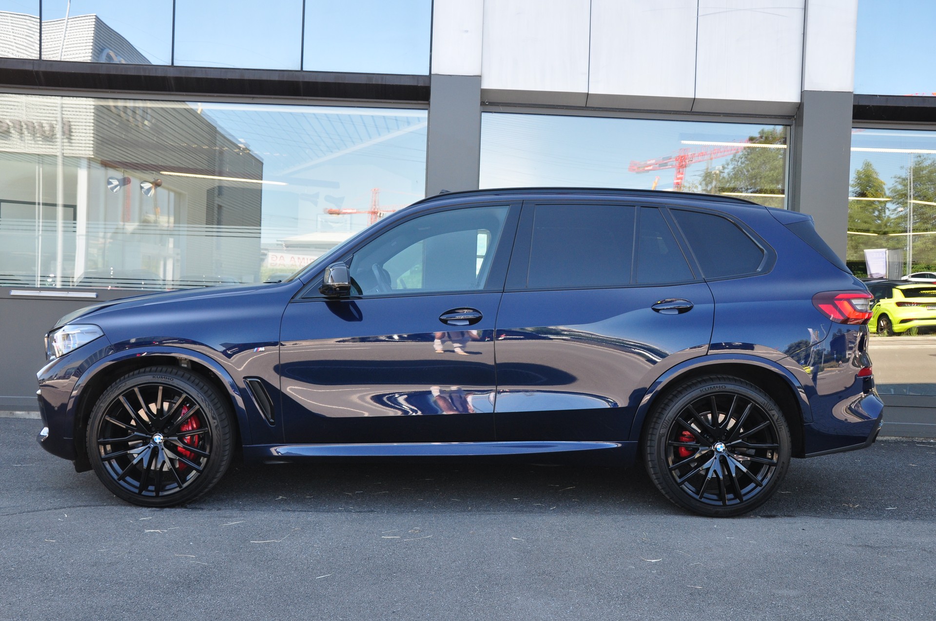 BMW X5 xDrive 48V 30d M Sport Steptronic-showroom-element-3