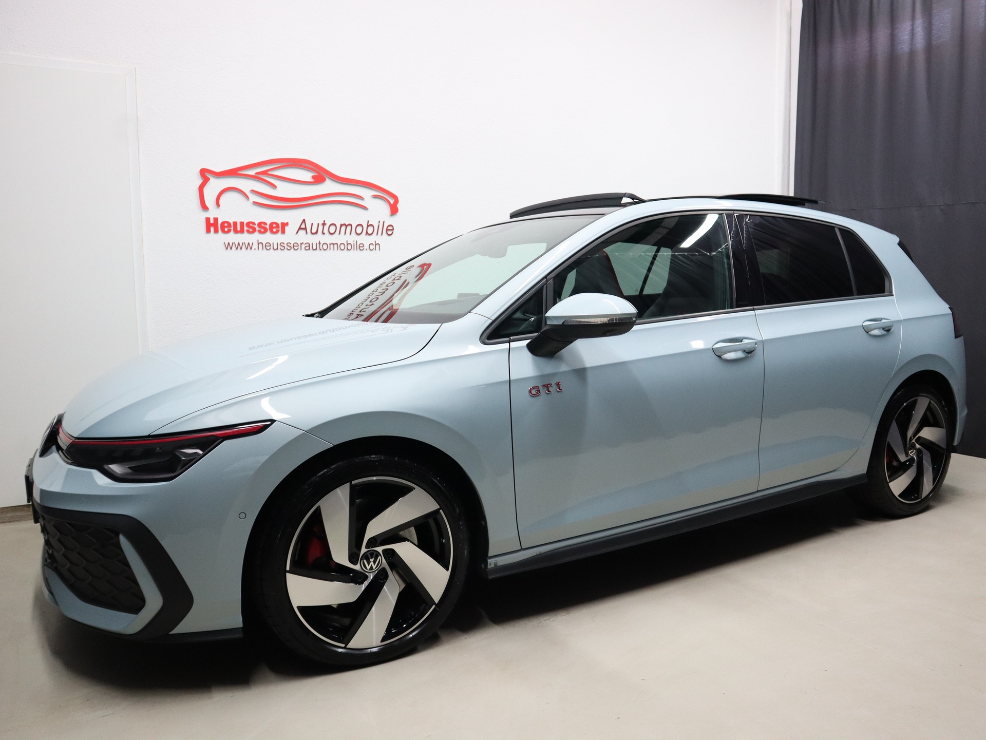 VW Golf 2.0 TSI GTI DSG - Panorama - IQ Light - Navi - Head-Up - 360° Kamera - 266 PS-showroom-element-1