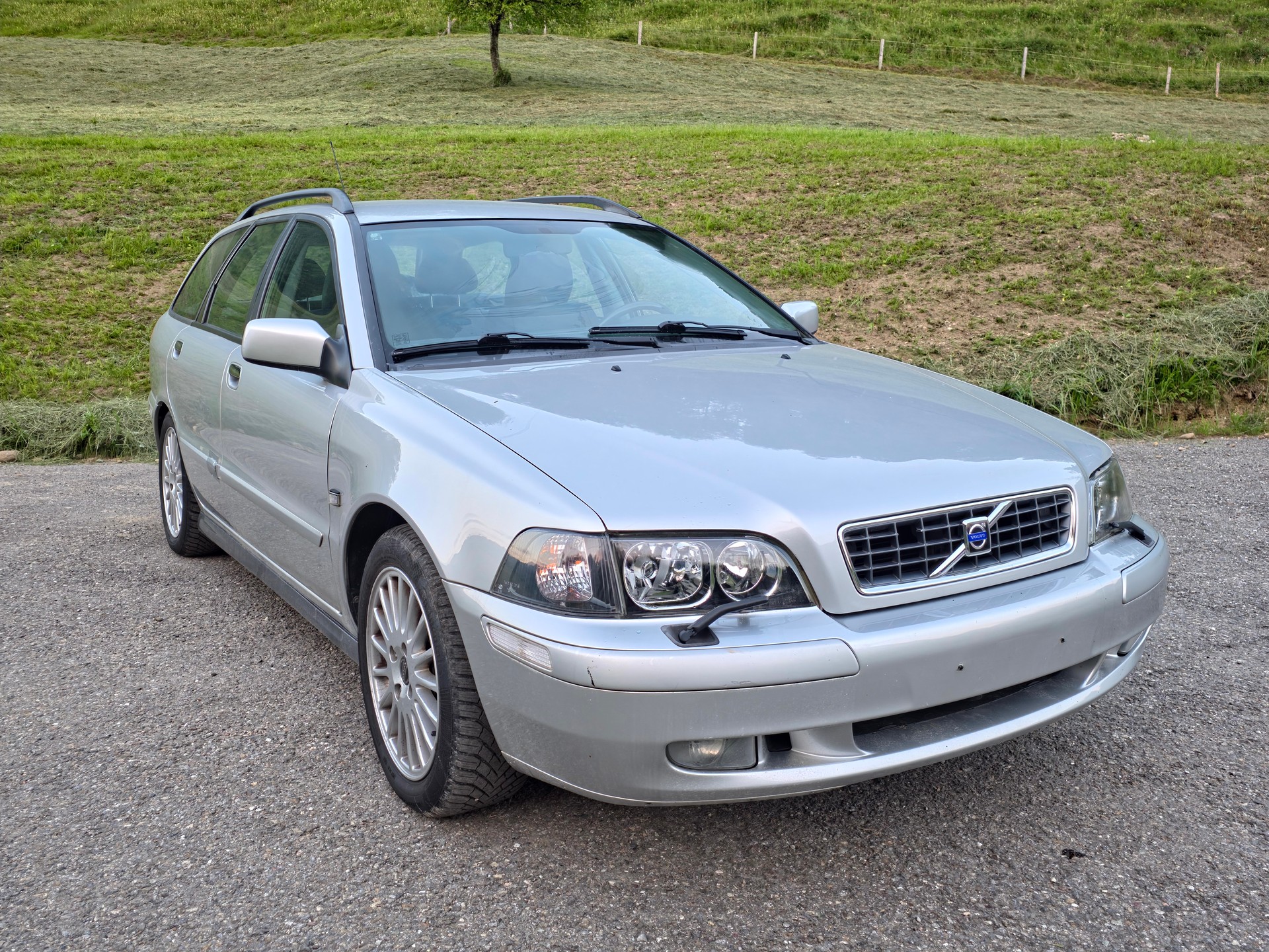 VOLVO V40 2.0T Sport Edition Automat