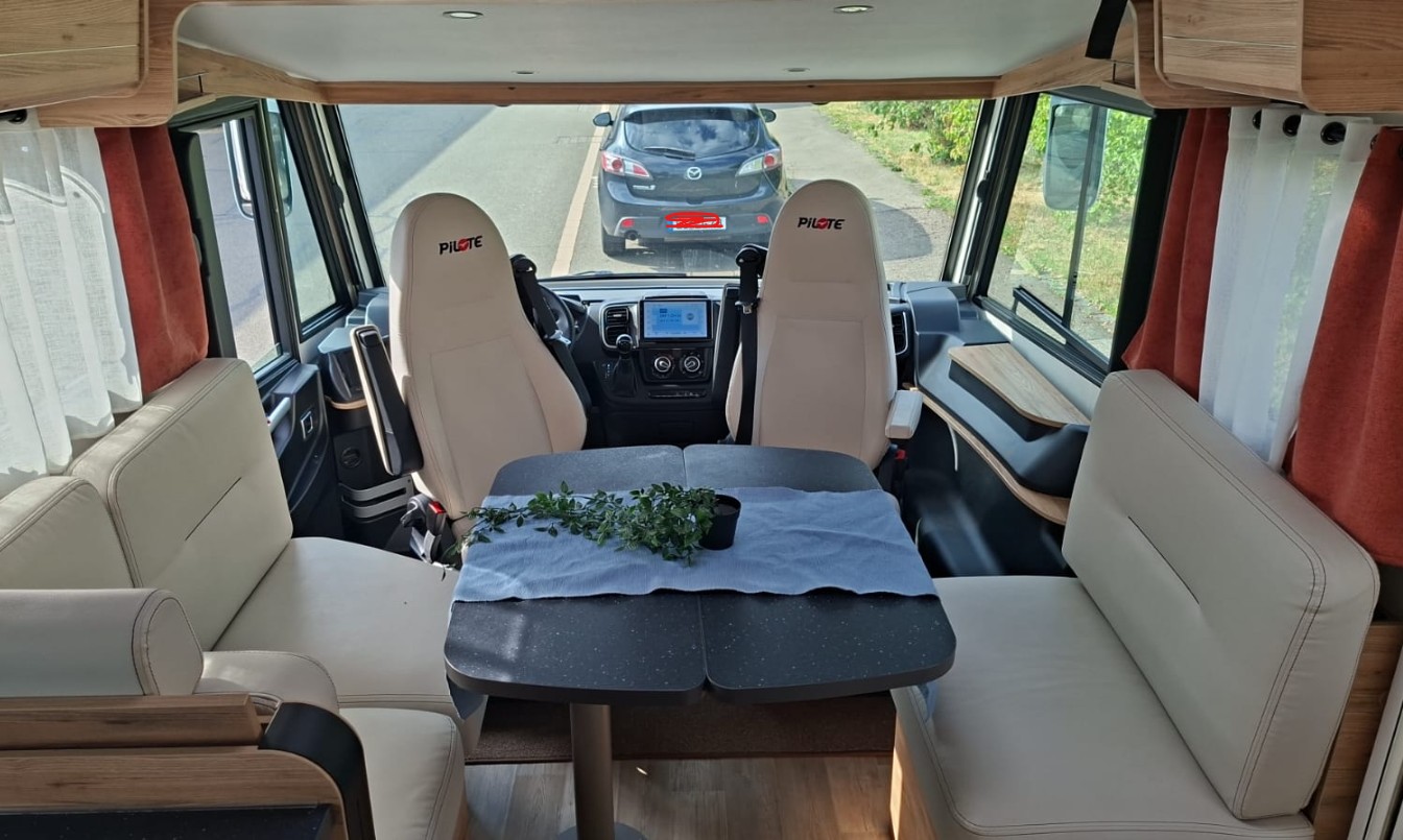 PILOTE G740 Expression ***Das perfekte Reisemobil für alle, die keine Kompromisse beim Wohnkomfort eingehen wollen***-showroom-element-1