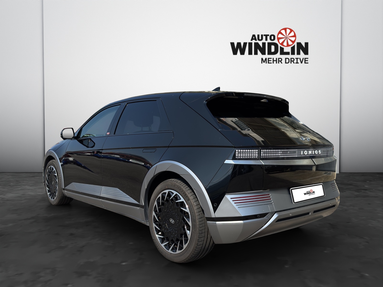 HYUNDAI Ioniq 5 72,6 kWh First Edition-showroom-element-2