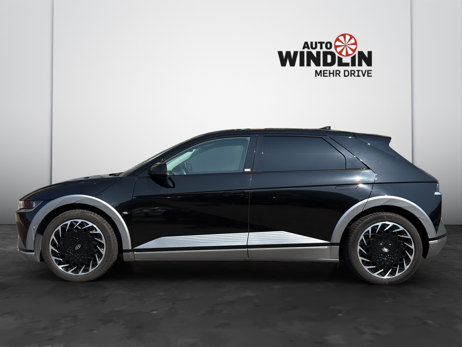 HYUNDAI Ioniq 5 72,6 kWh First Edition-showroom-element-3
