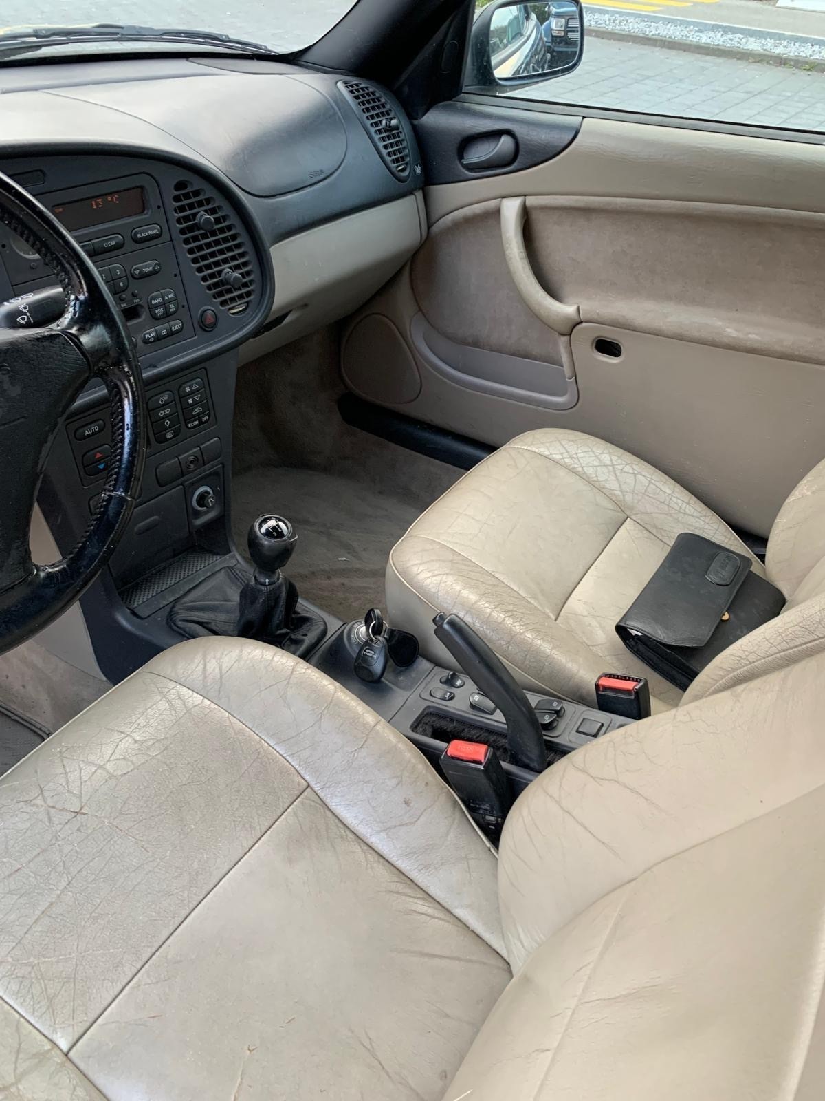 SAAB 900 SE 2.0i-16 Turbo-image-5
