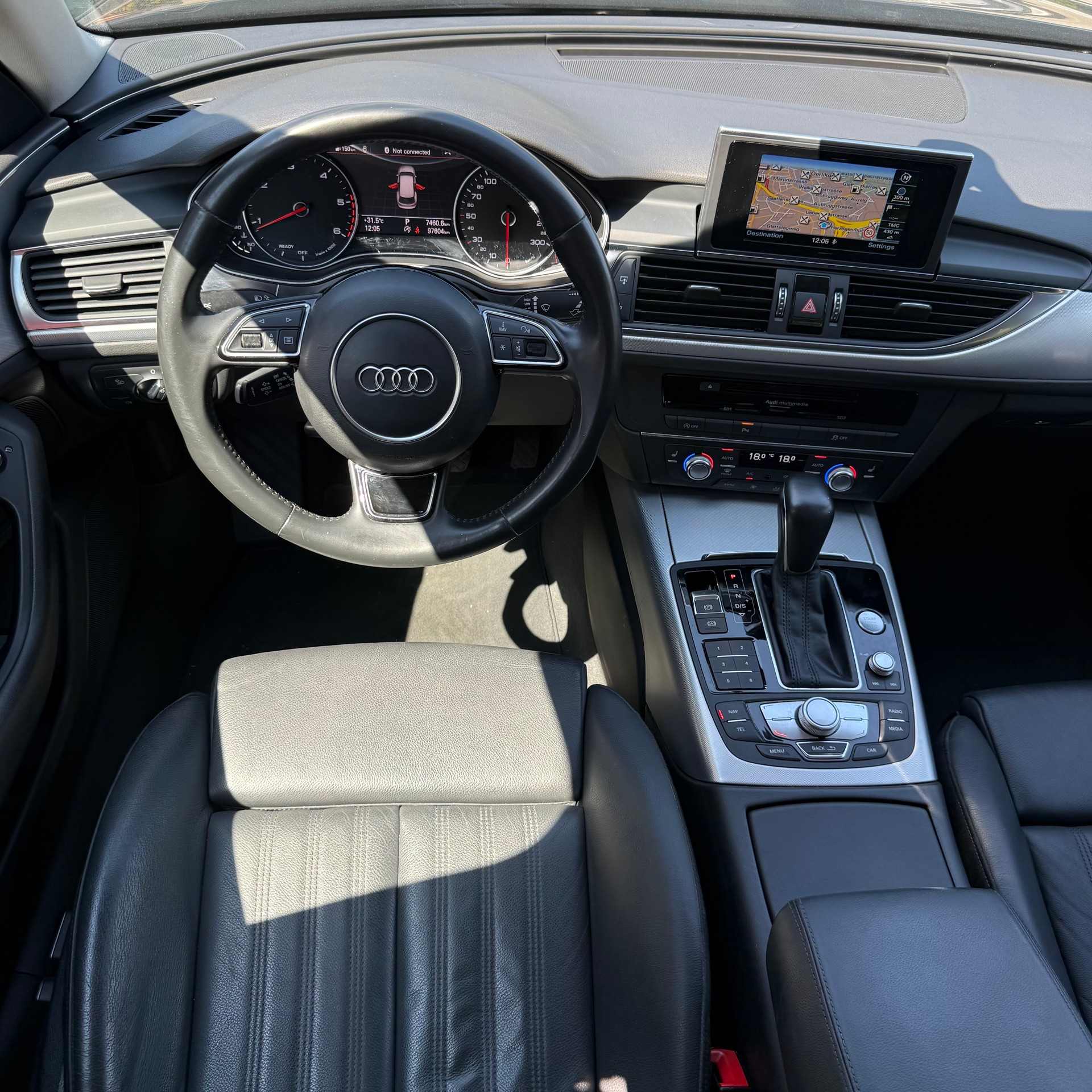 AUDI A6 Avant 2.0 TDI S-tronic *S-LINE*-image-6