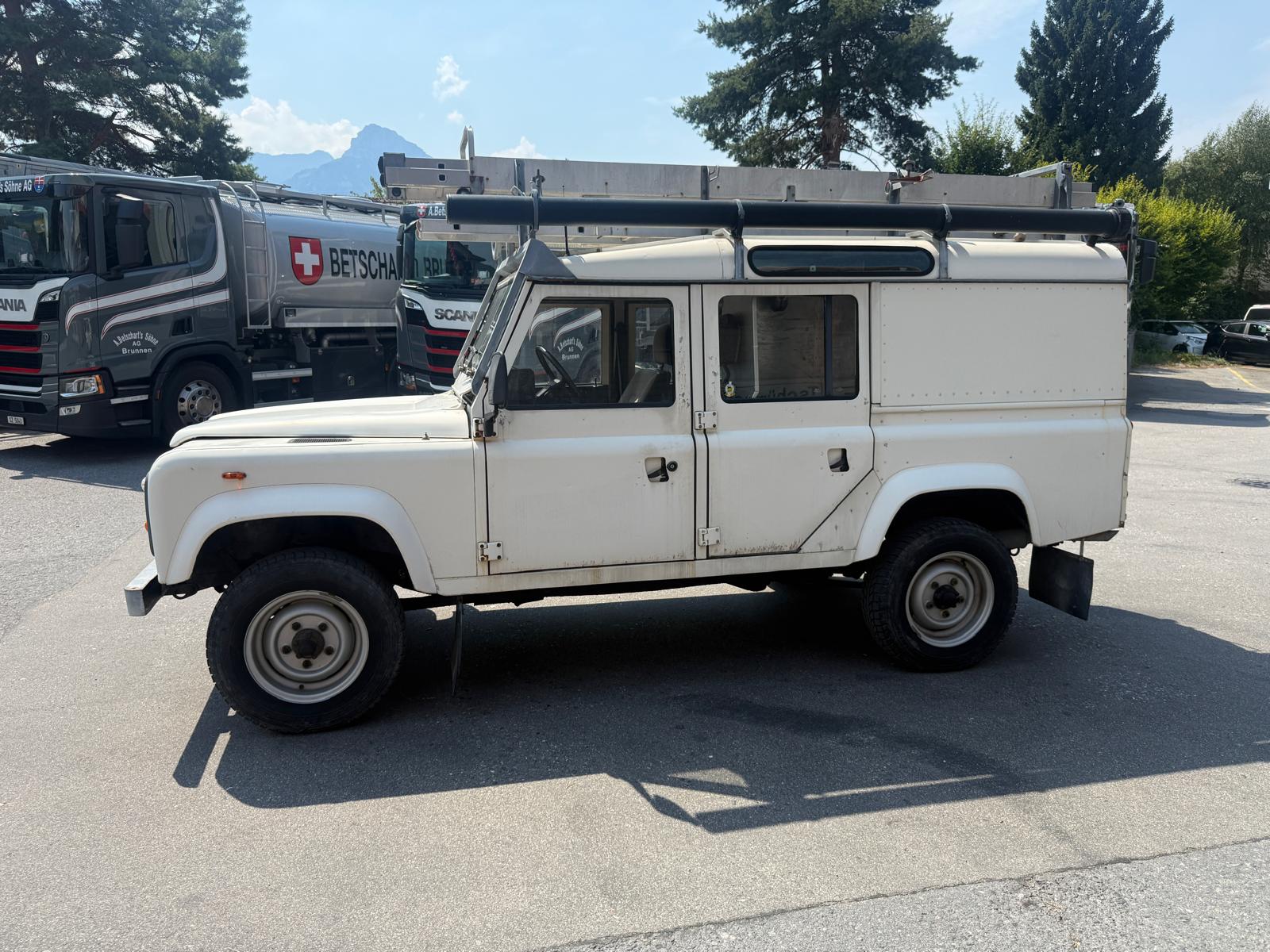 LAND ROVER V8