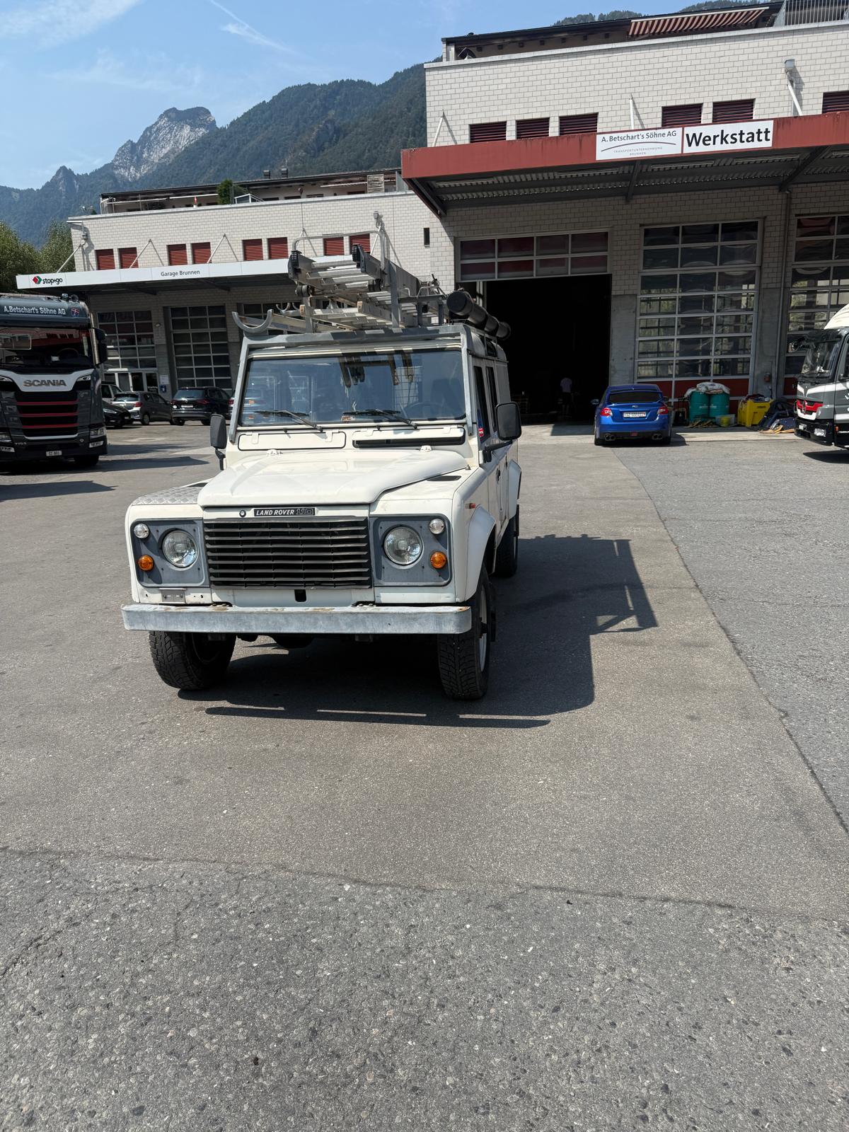 LAND ROVER V8-image-2