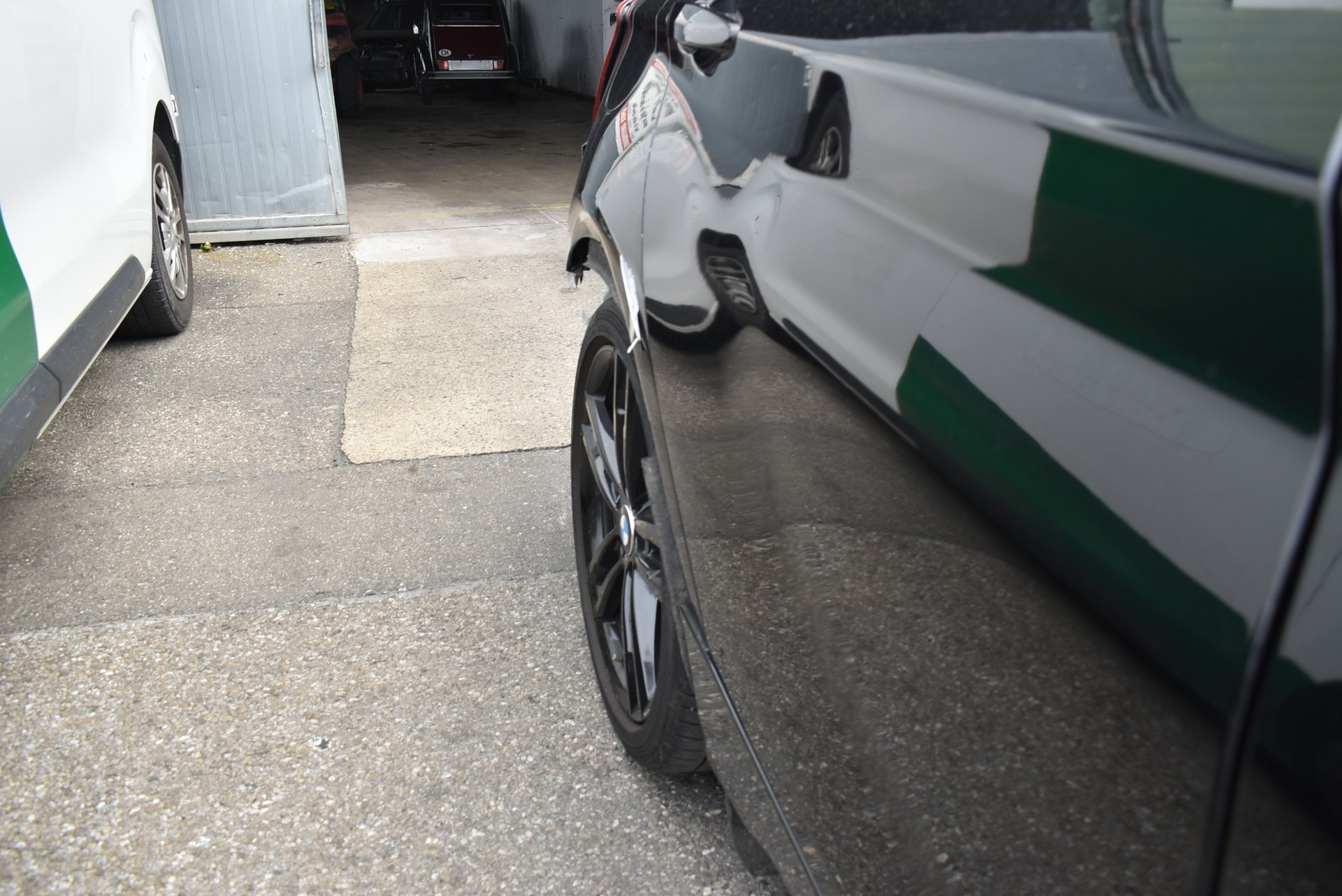 BMW 120d xDrive Edition Sport Line Steptronic-image-2
