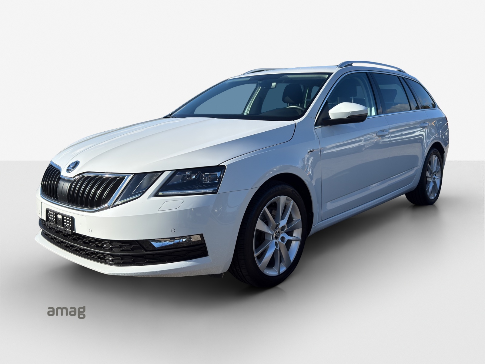 SKODA Octavia Combi 2.0 TSI Clever DSG