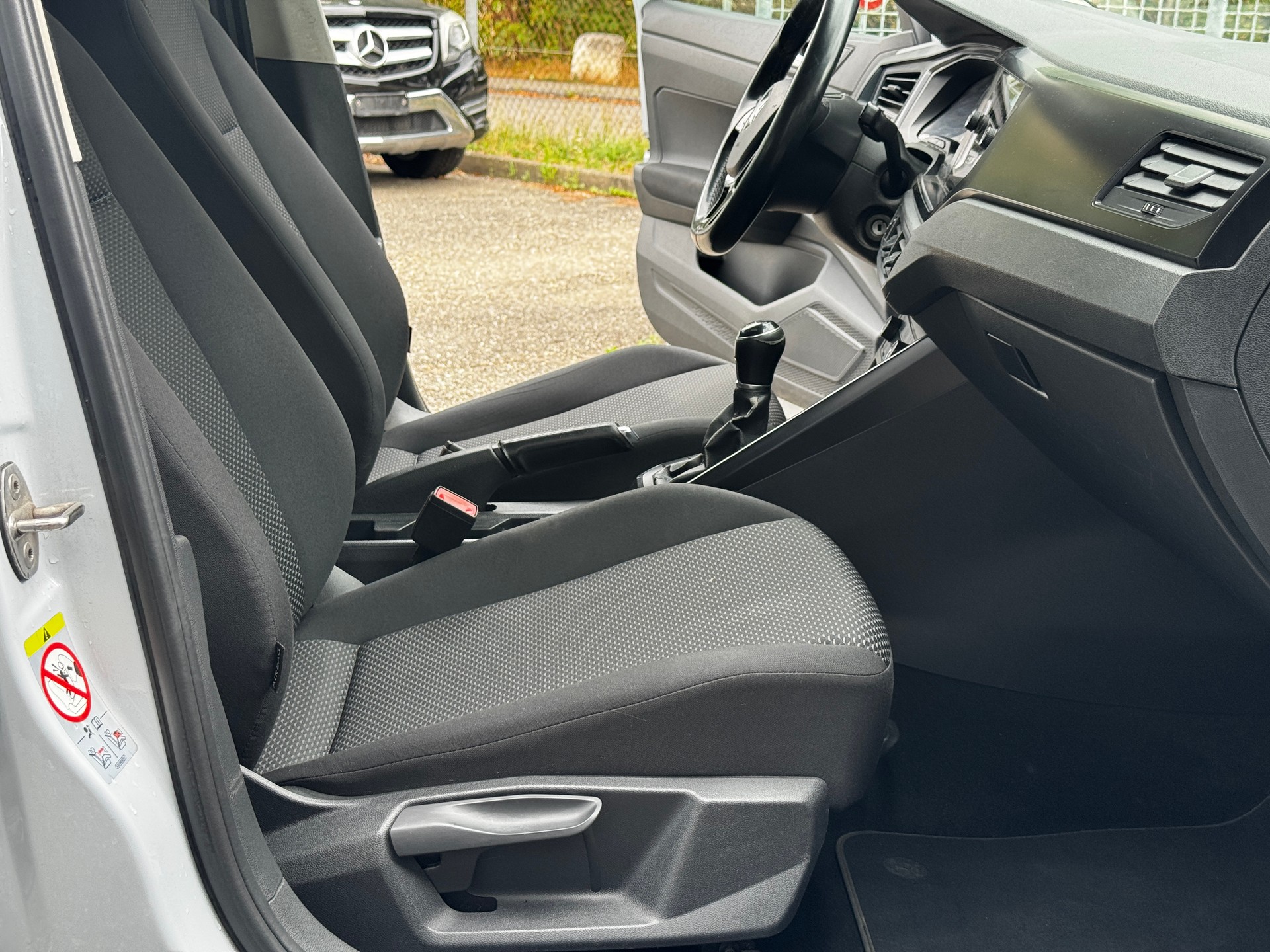 VW Polo 1.0 BMT Trendline-image-12