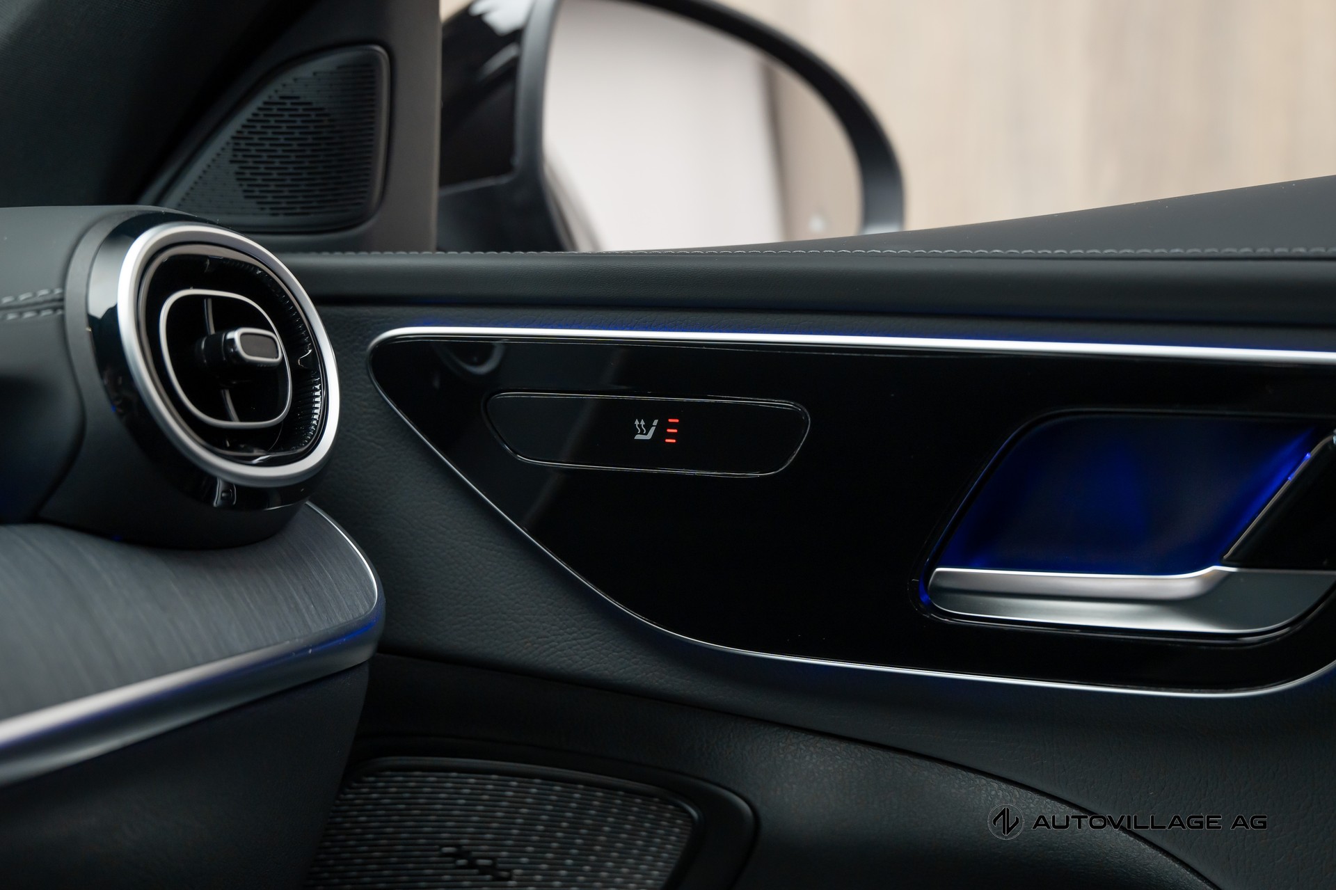 MERCEDES-BENZ C 220 d 4 Matic-image-24