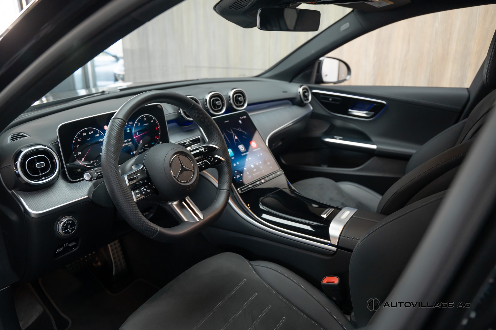 MERCEDES-BENZ C 220 d 4 Matic-image-4