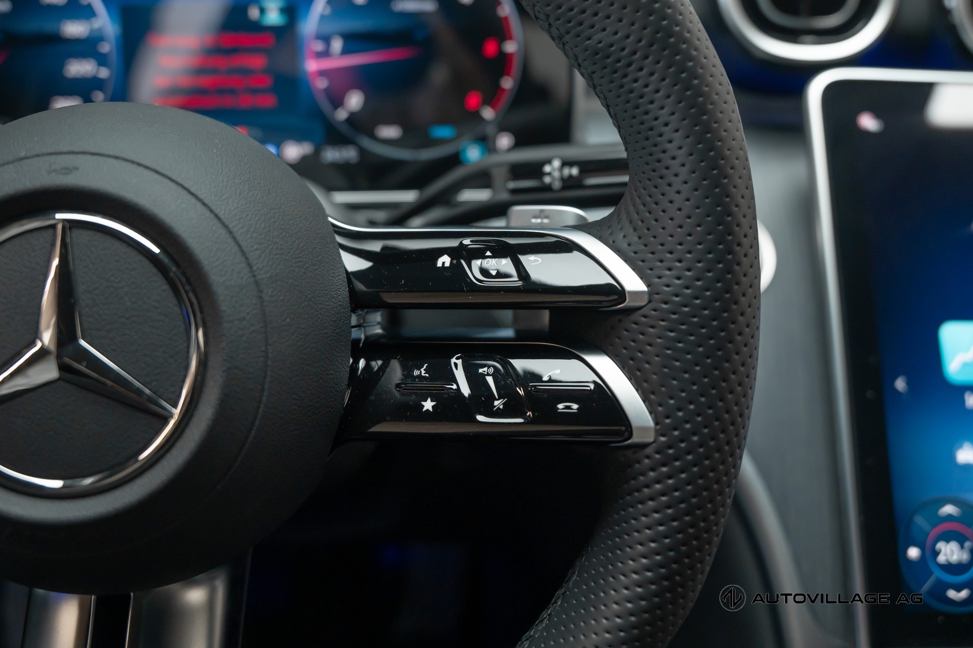 MERCEDES-BENZ C 220 d 4 Matic-image-22