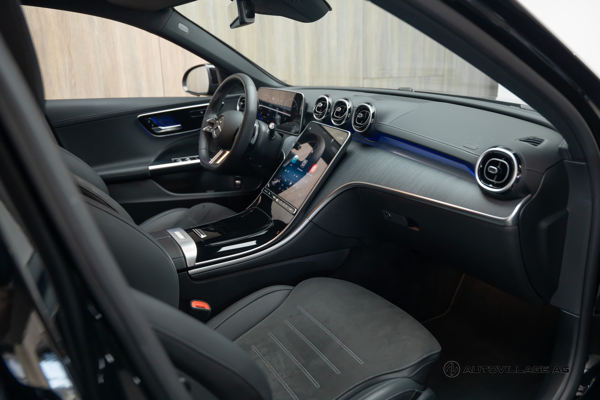 MERCEDES-BENZ C 220 d 4 Matic-image-5