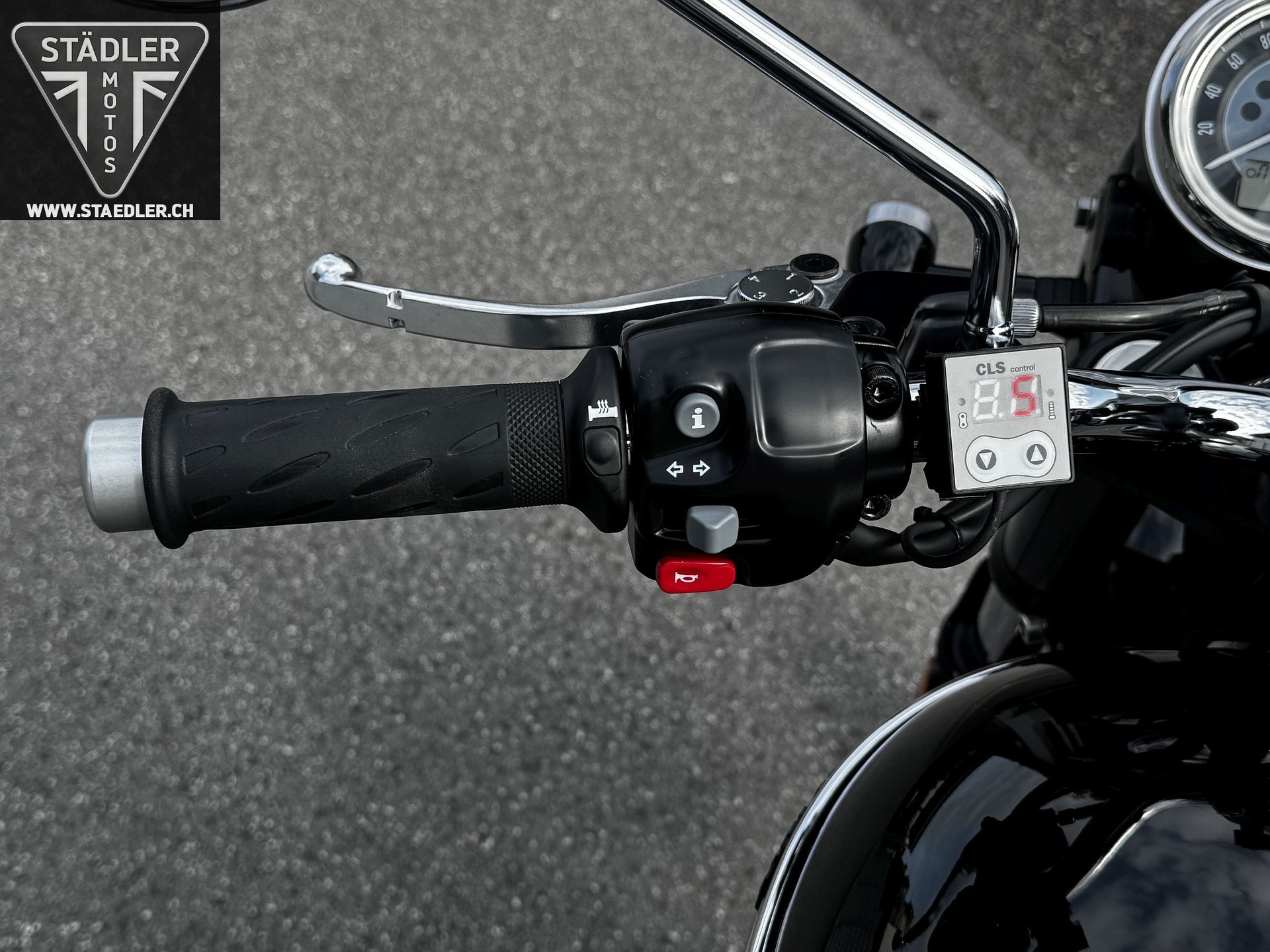 TRIUMPH Bonneville 900 T 100 (35kW)-image-5