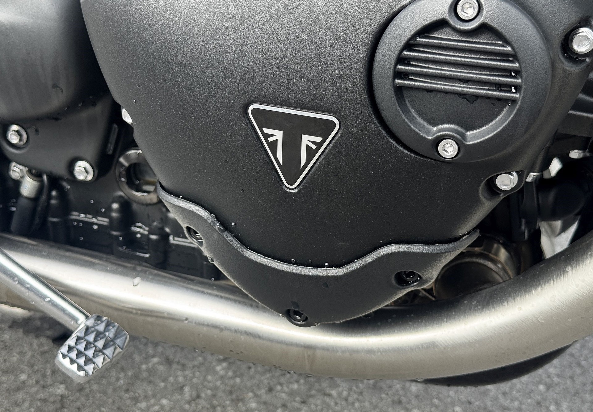TRIUMPH Bonneville 900 T 100 (35kW)-image-12