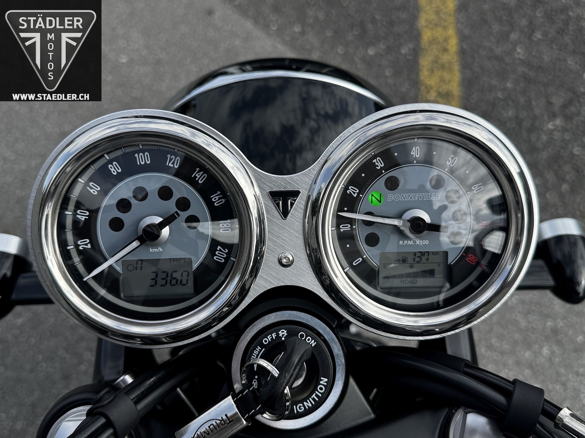 TRIUMPH Bonneville 900 T 100 (35kW)-image-8