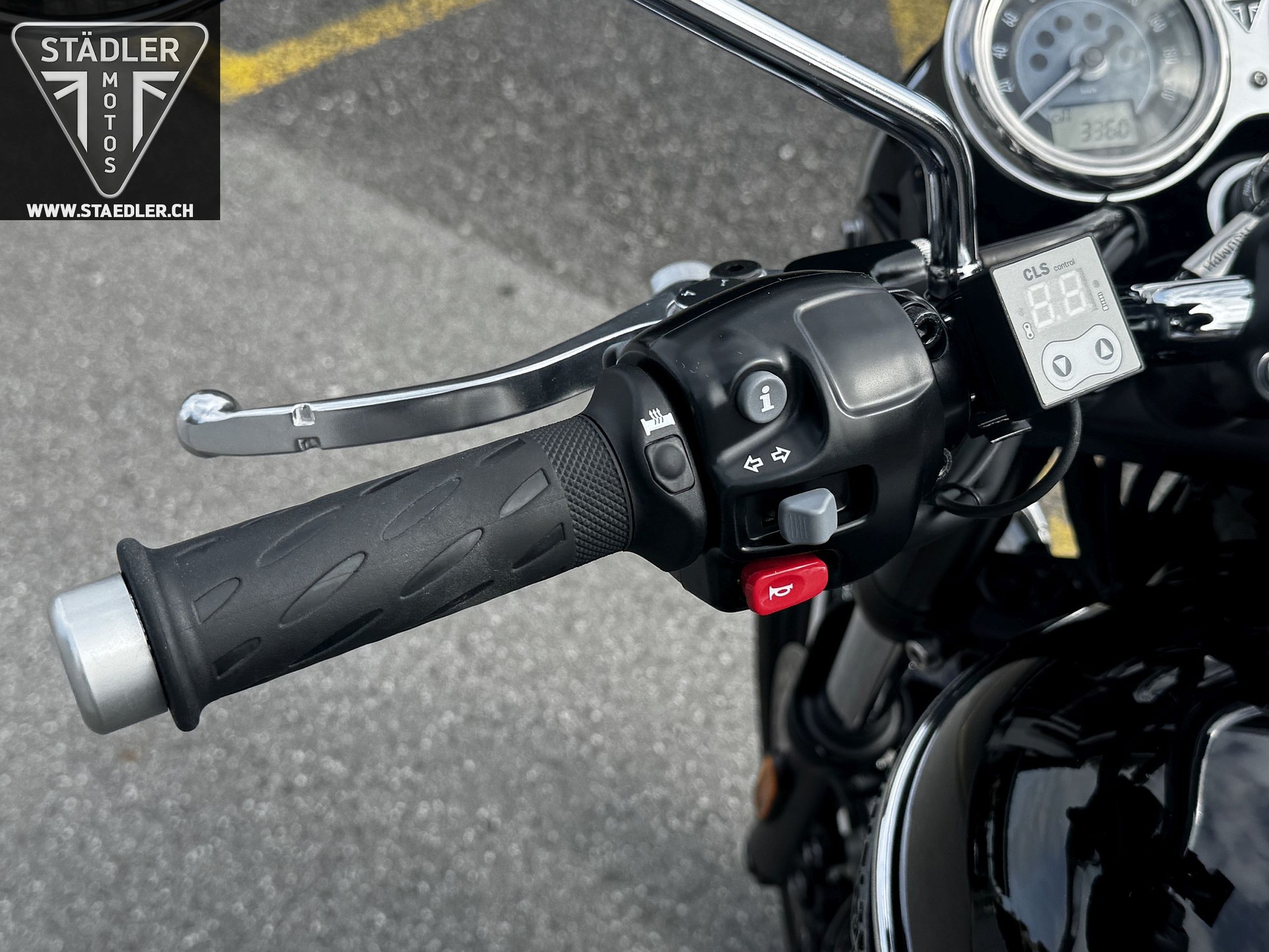 TRIUMPH Bonneville 900 T 100 (35kW)-image-7