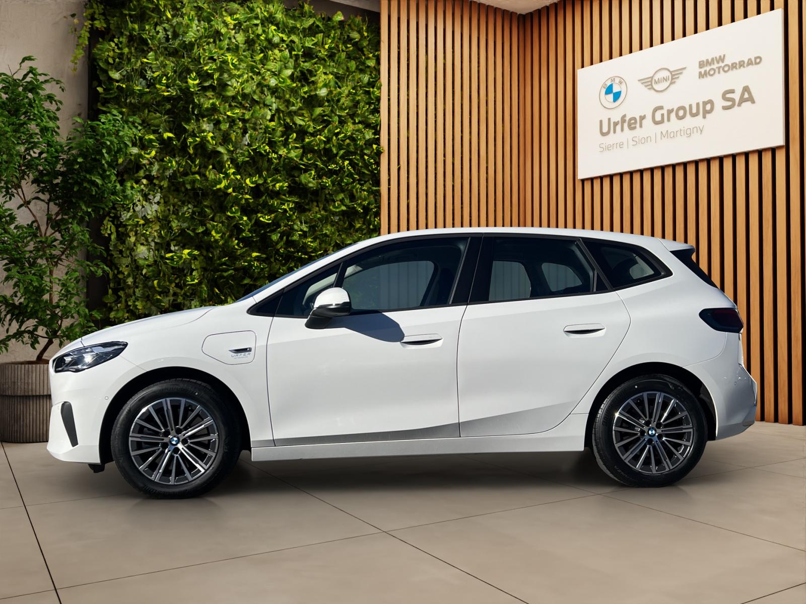 BMW 230e xDrive Active Tourer (CH)⛽ + 🔌-showroom-element-3