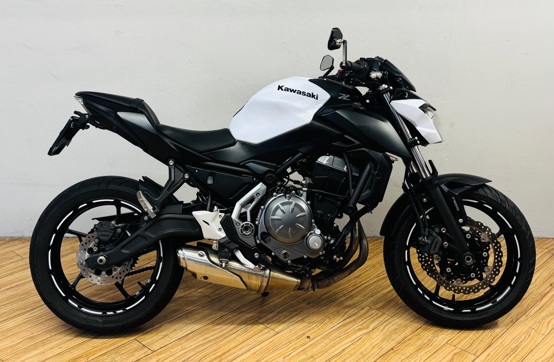 KAWASAKI Z 650 ABS-image-1