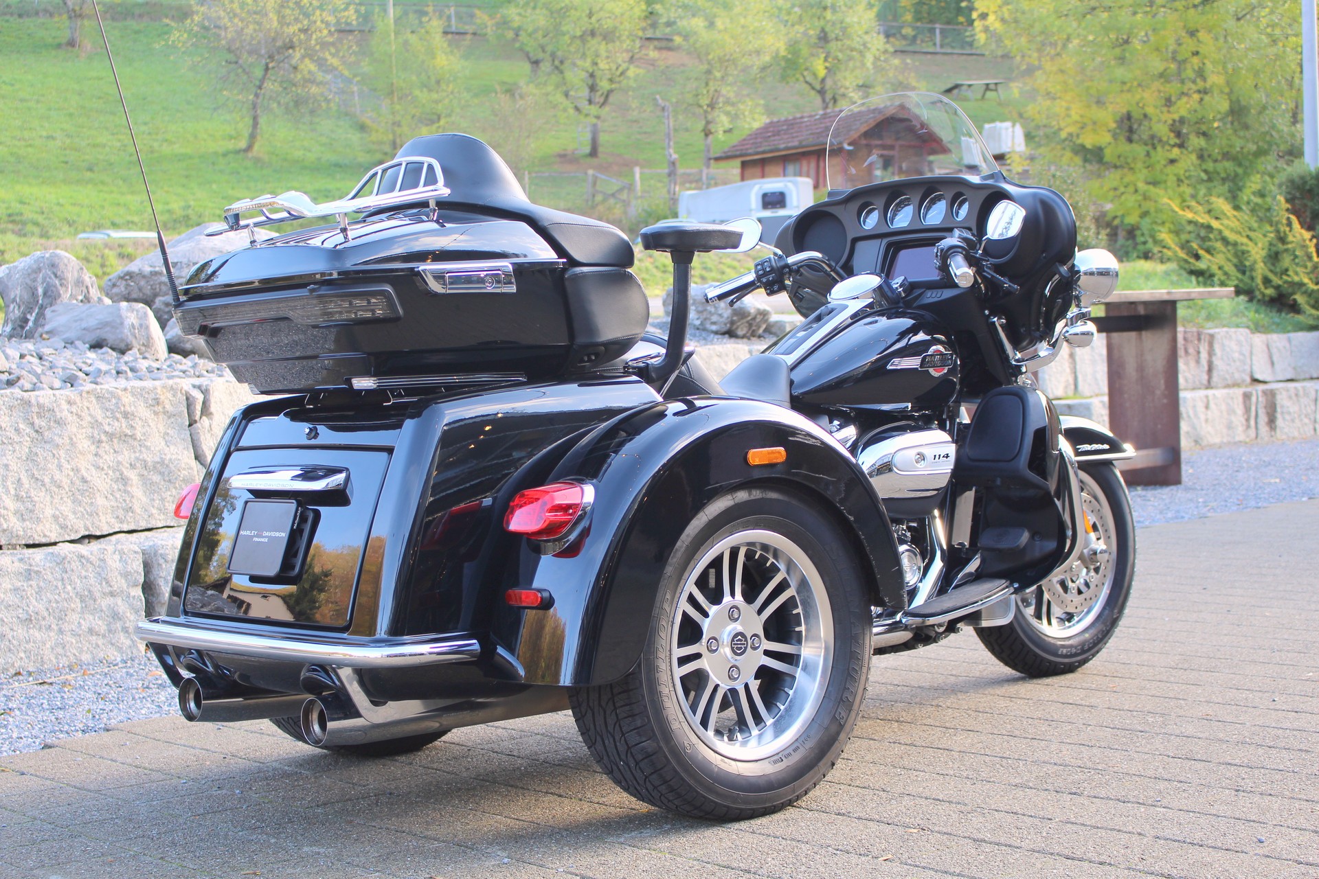 HARLEY-DAVIDSON FLHTCUTG Tri Glide Ultra 114-image-4