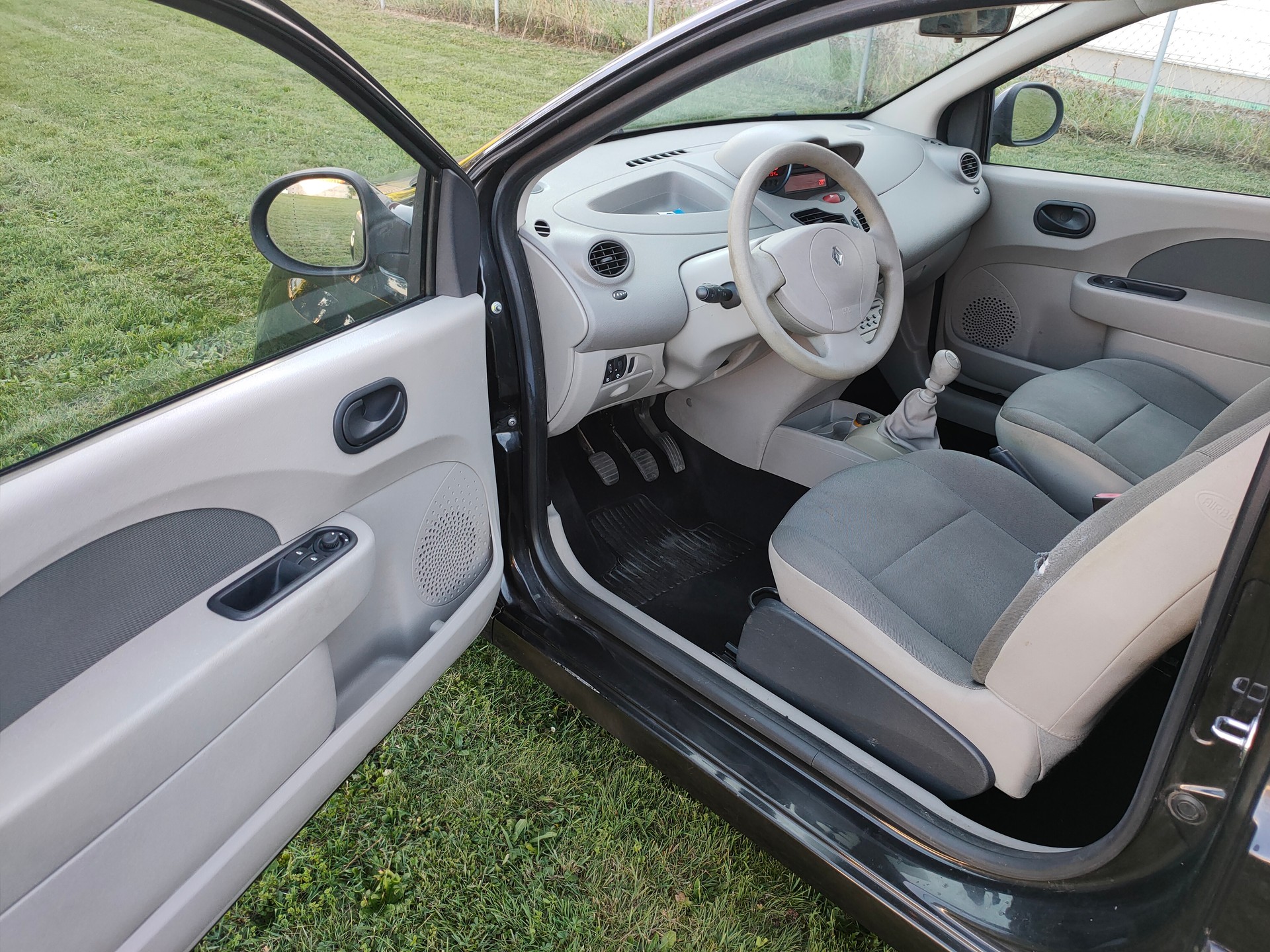 RENAULT Twingo 1.2 16V Dynamique-image-10