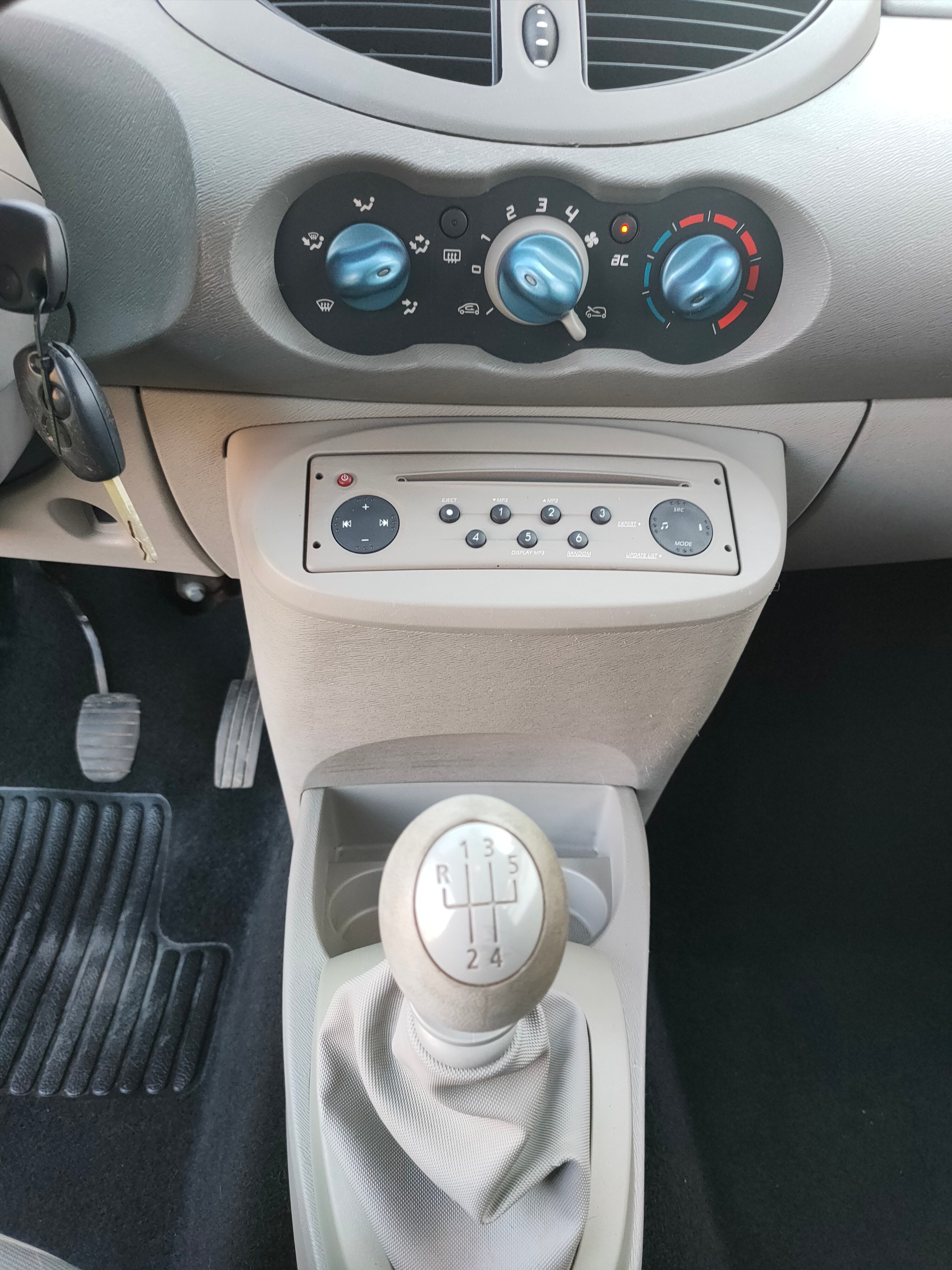 RENAULT Twingo 1.2 16V Dynamique-image-8