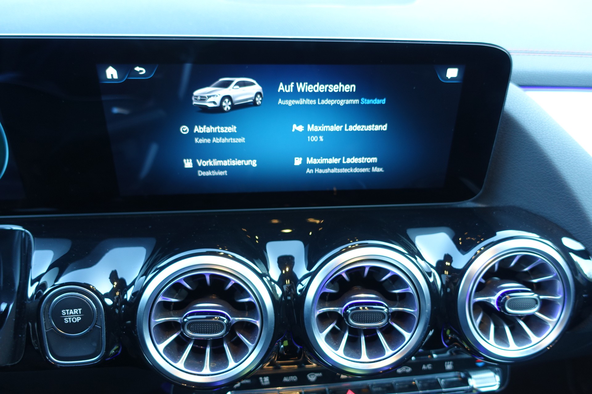 MERCEDES-BENZ EQA 250 AMG Line-image-7