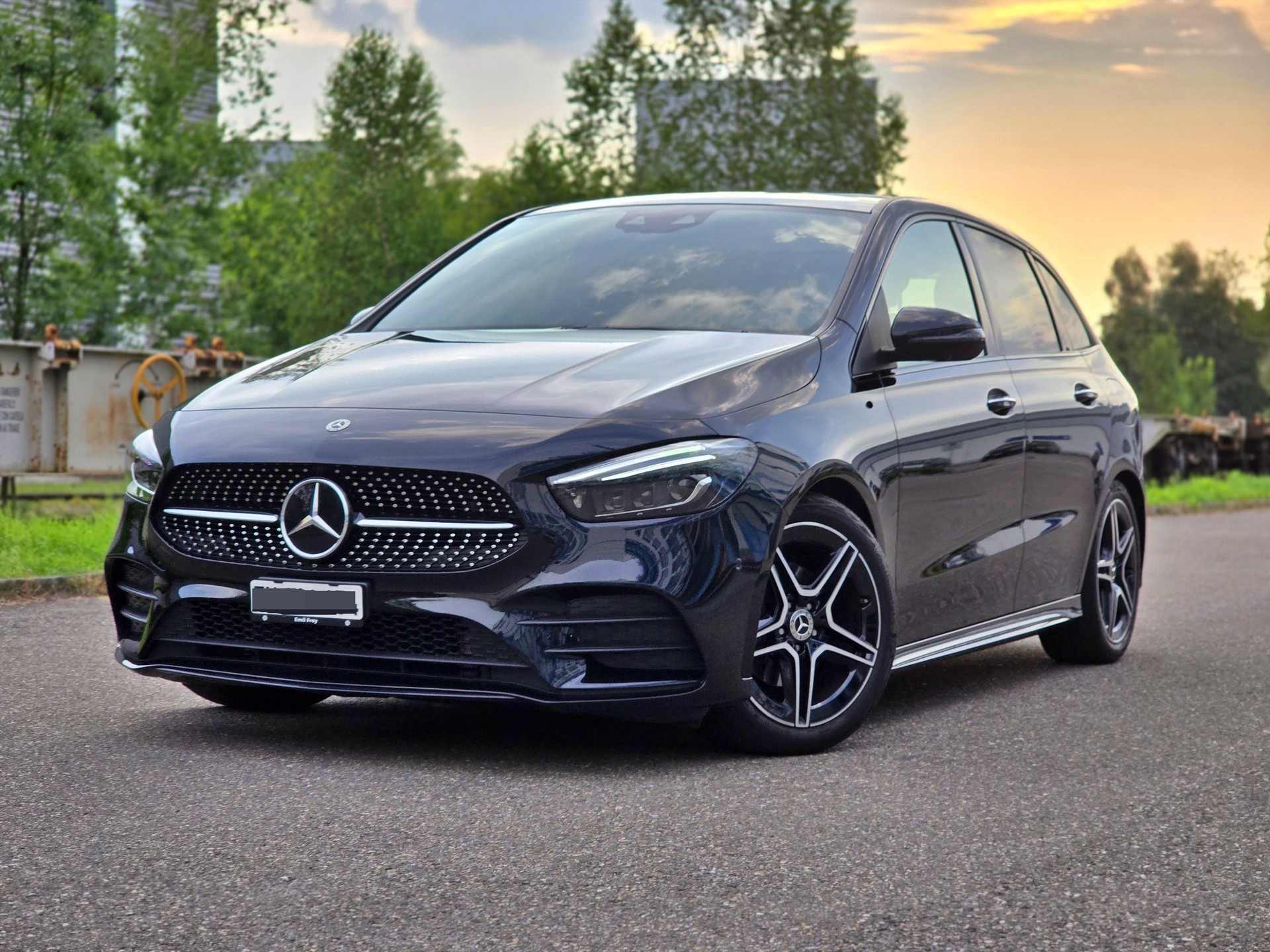 MERCEDES-BENZ B 200 Night Star AMG Line 7G-DCT