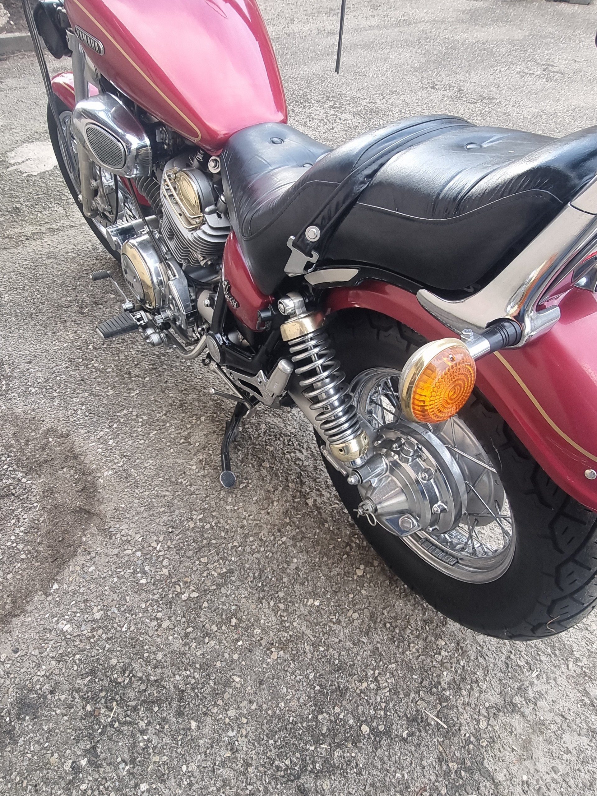 YAMAHA XV 750 SE Virago-image-4
