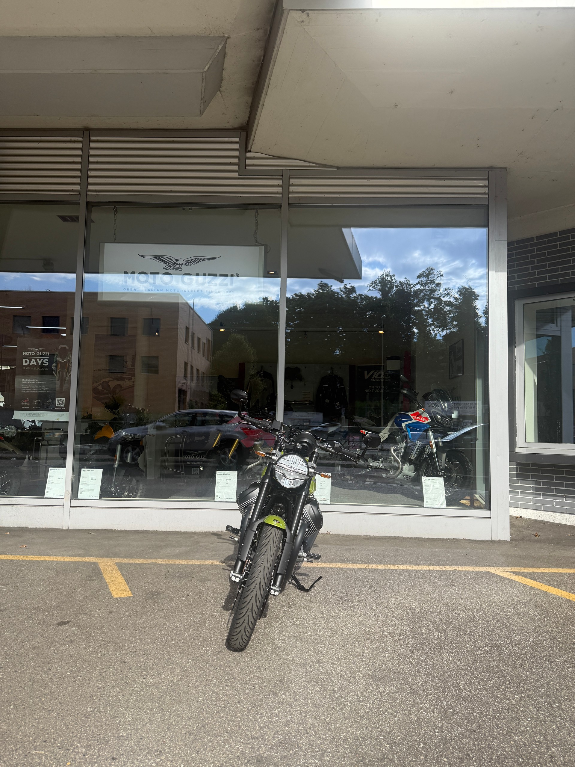 MOTO GUZZI V7 Sport-image-4