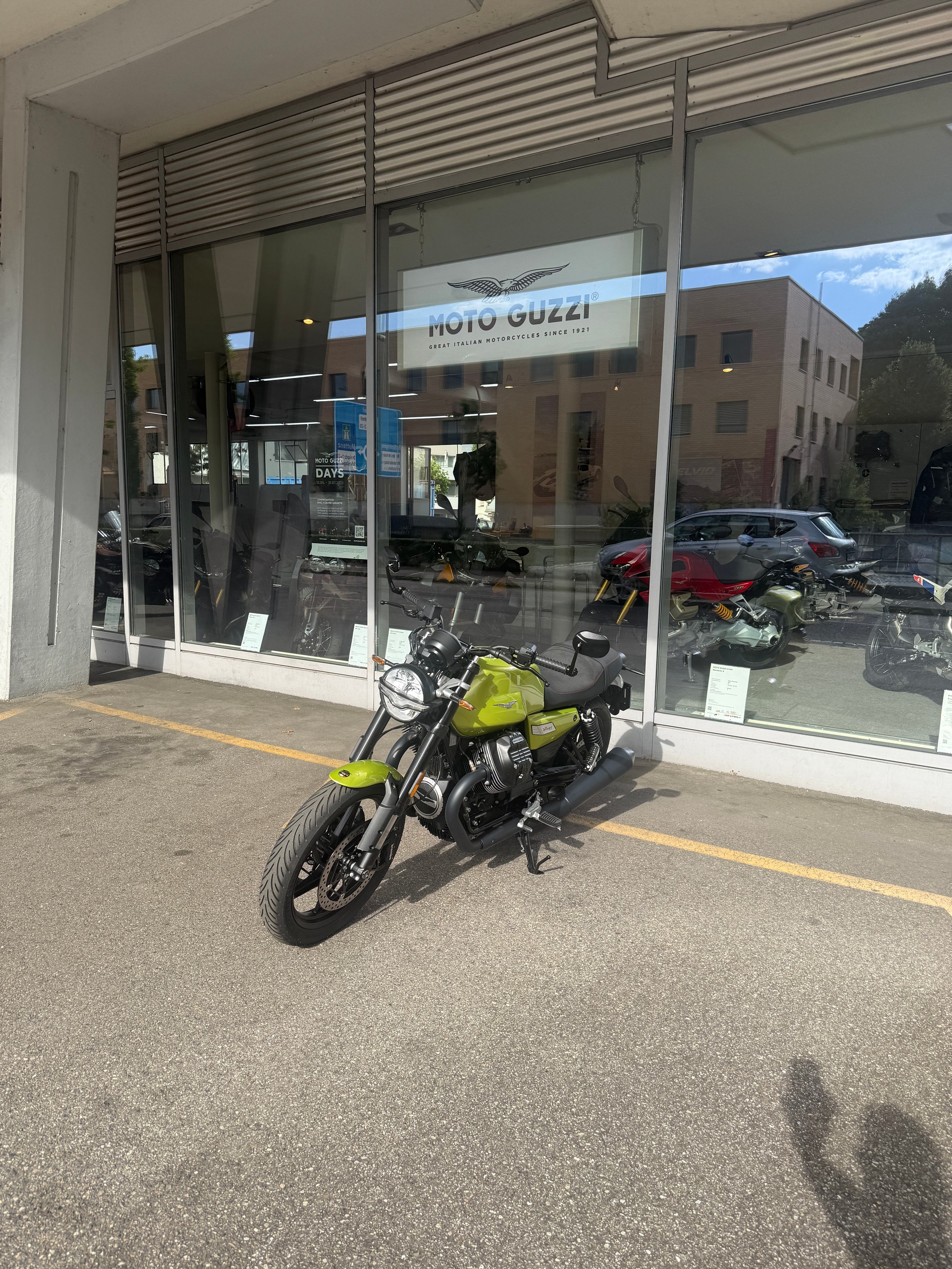 MOTO GUZZI V7 Sport-image-3