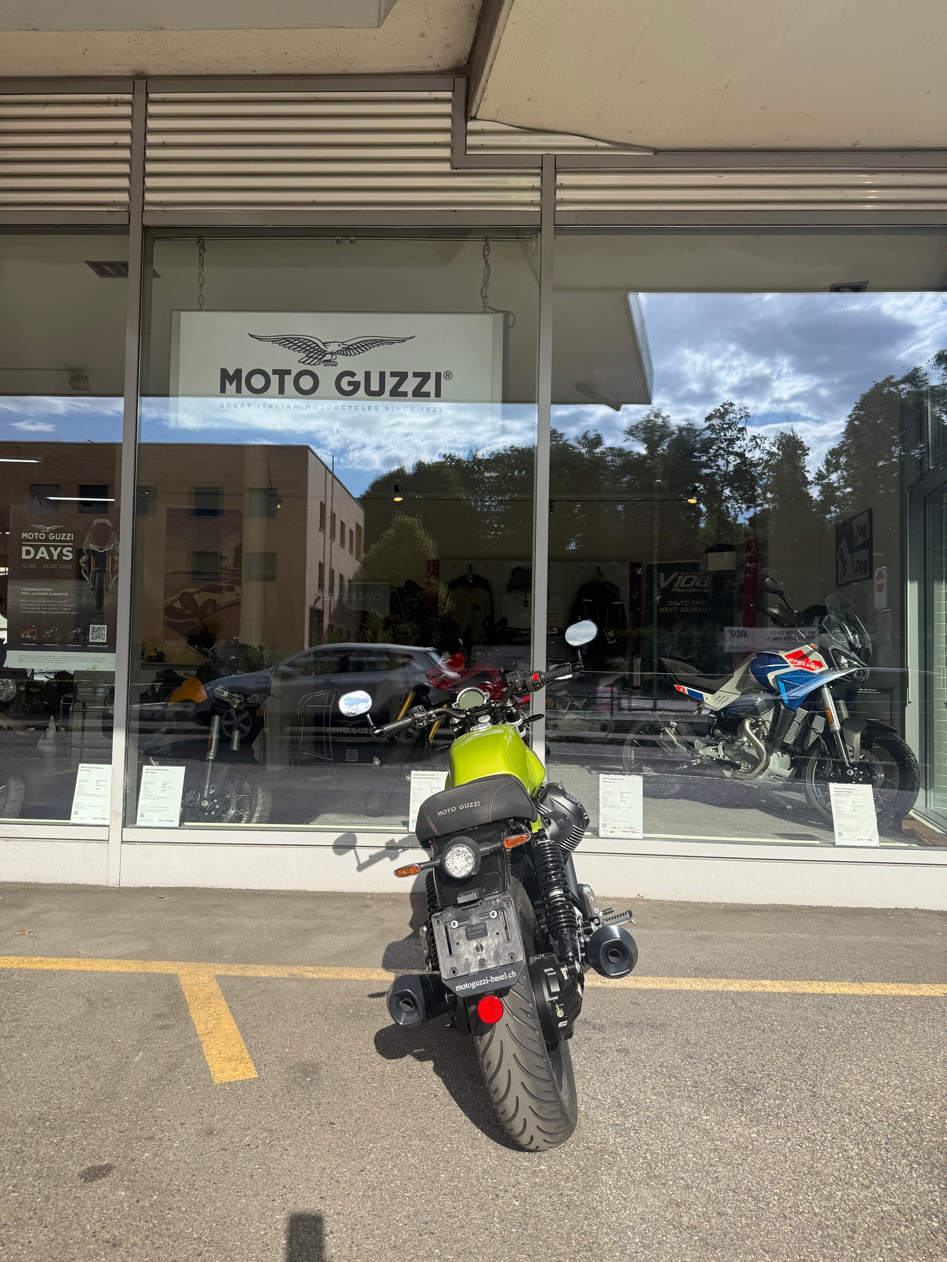 MOTO GUZZI V7 Sport-image-9