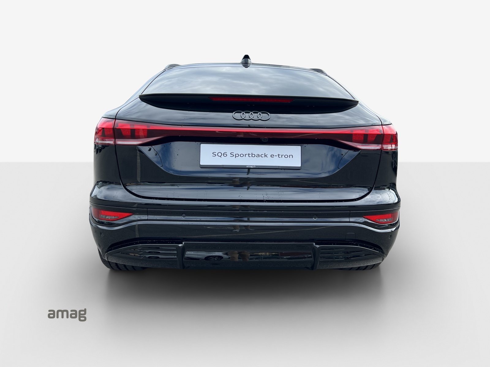 AUDI SQ6 Sportback e-tron quattro-showroom-element-3