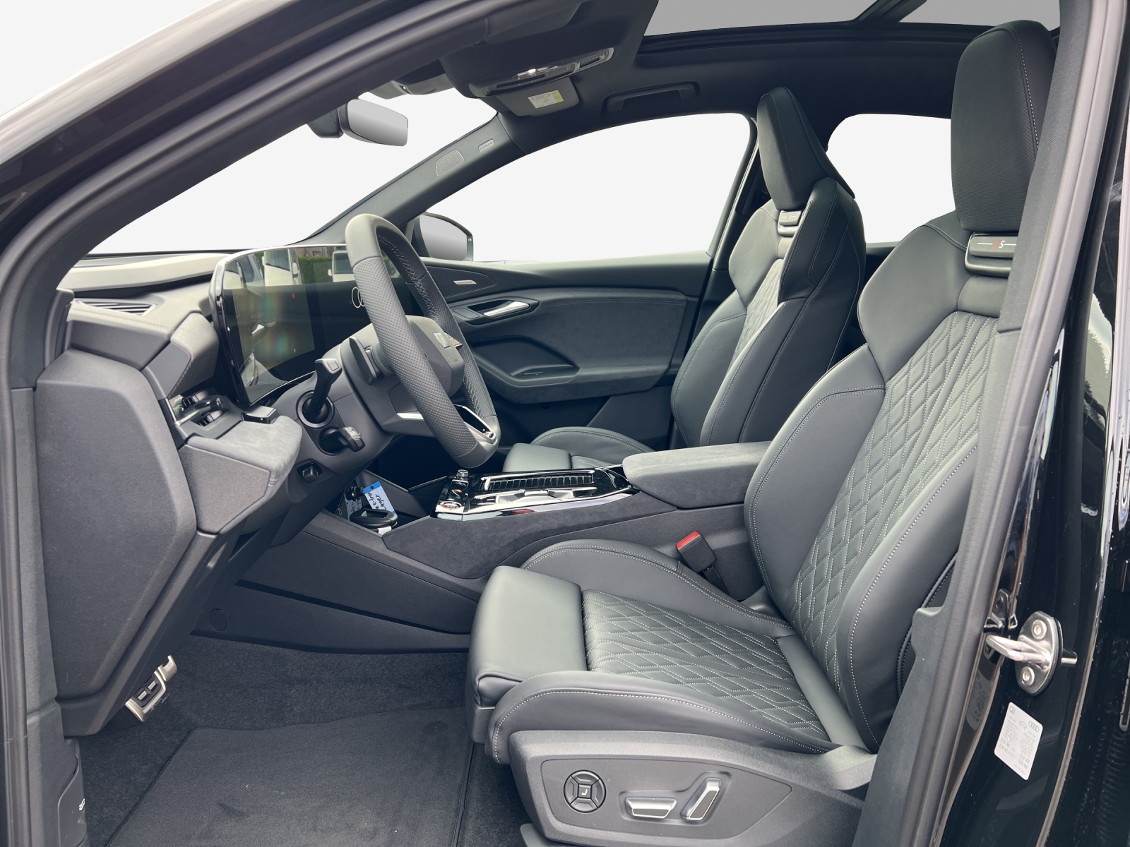 AUDI SQ6 Sportback e-tron quattro-image-7