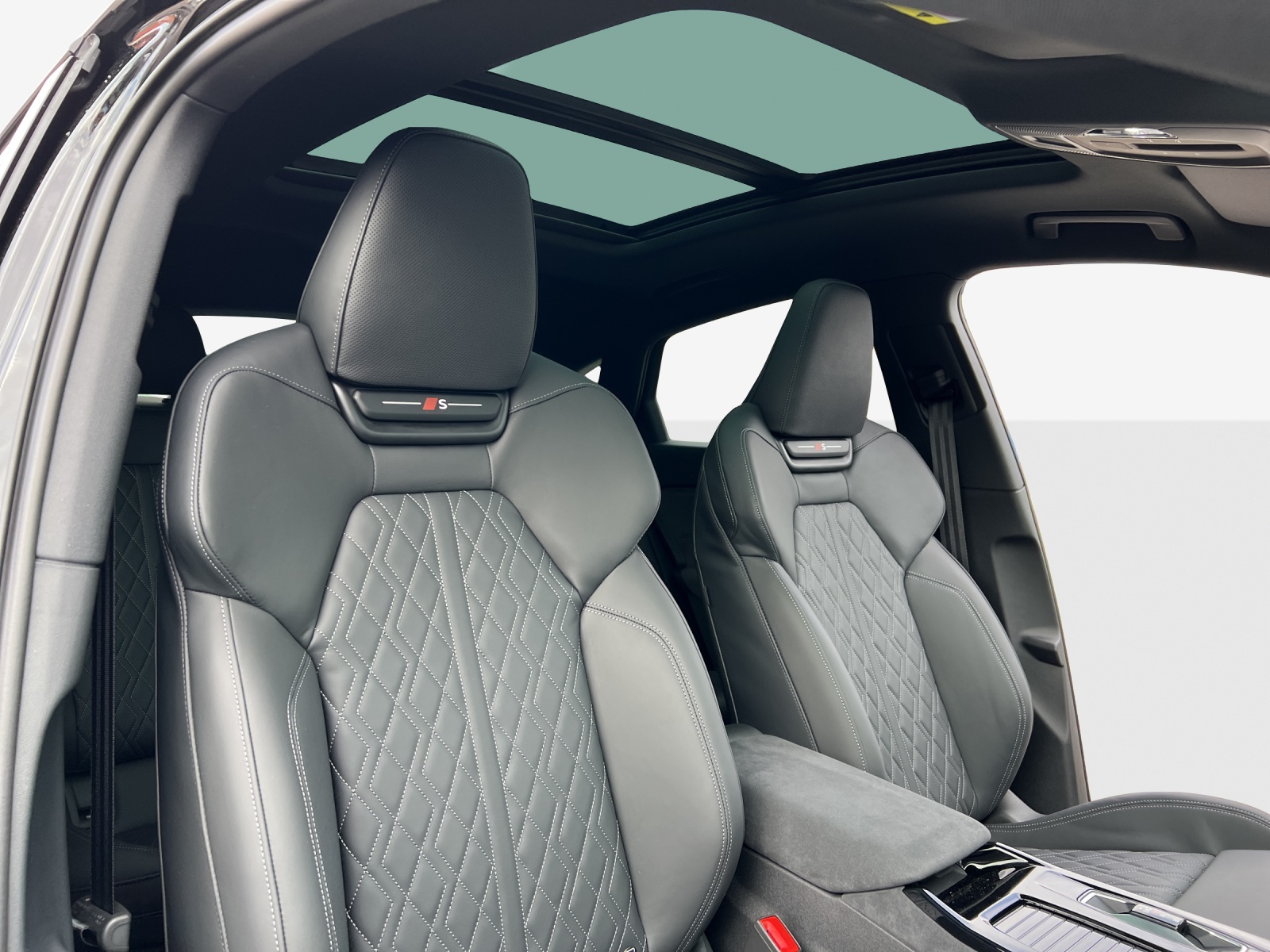 AUDI SQ6 Sportback e-tron quattro-image-14