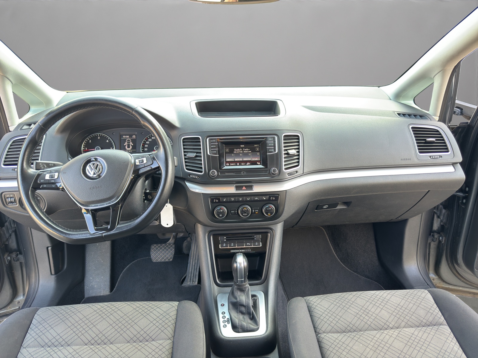 VW Sharan 2.0 TDI BMT Comfortline DSG-image-13