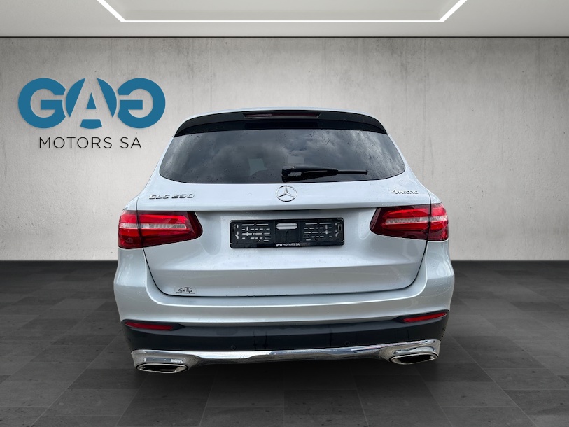 MERCEDES-BENZ GLC 250 Exclusive 4Matic 9G-Tronic-showroom-element-3