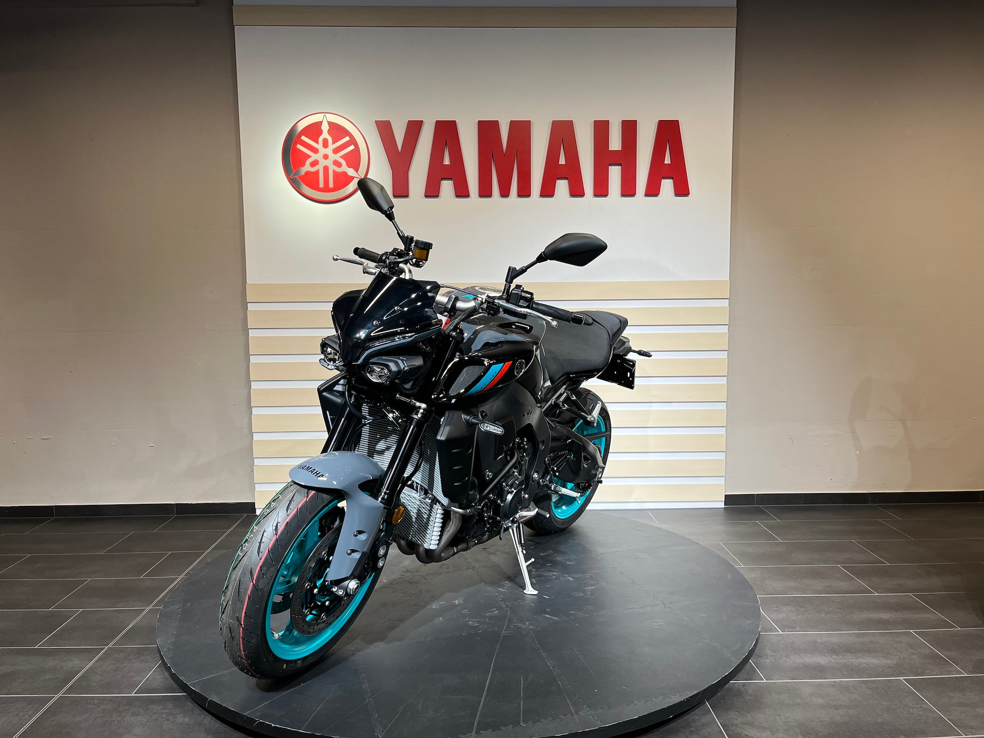 YAMAHA MT-10-image-6
