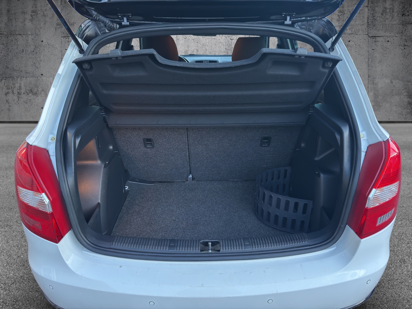 SKODA Fabia 1.2 TSI Ambition Plus-image-8