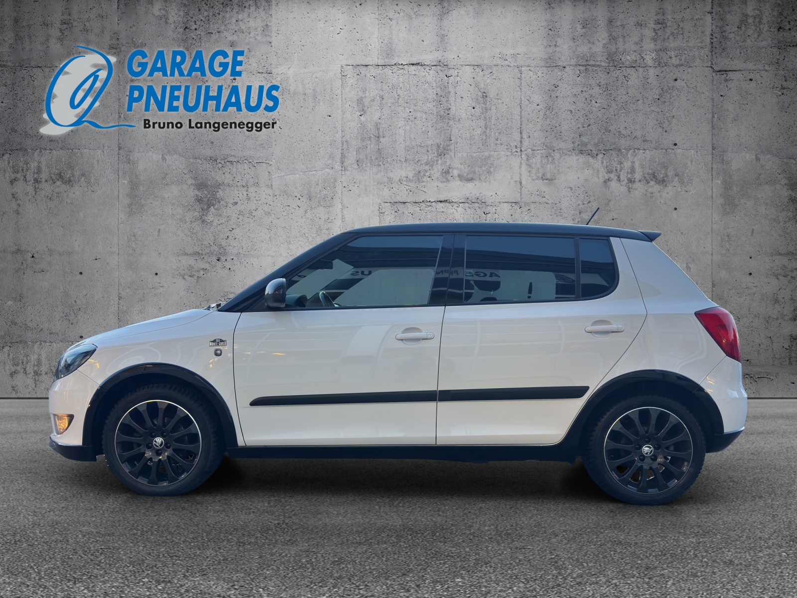 SKODA Fabia 1.2 TSI Ambition Plus-image-17