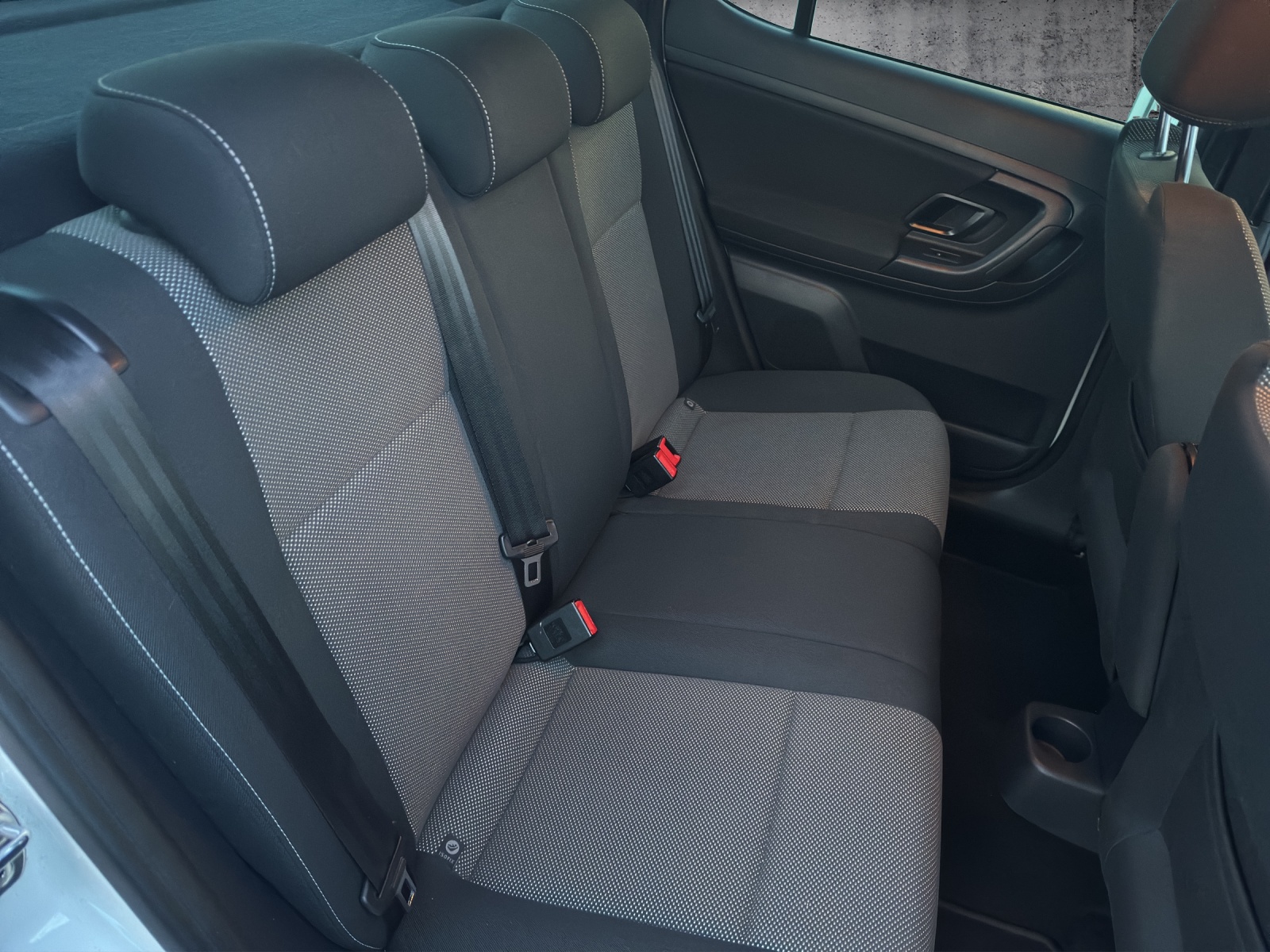SKODA Fabia 1.2 TSI Ambition Plus-image-9