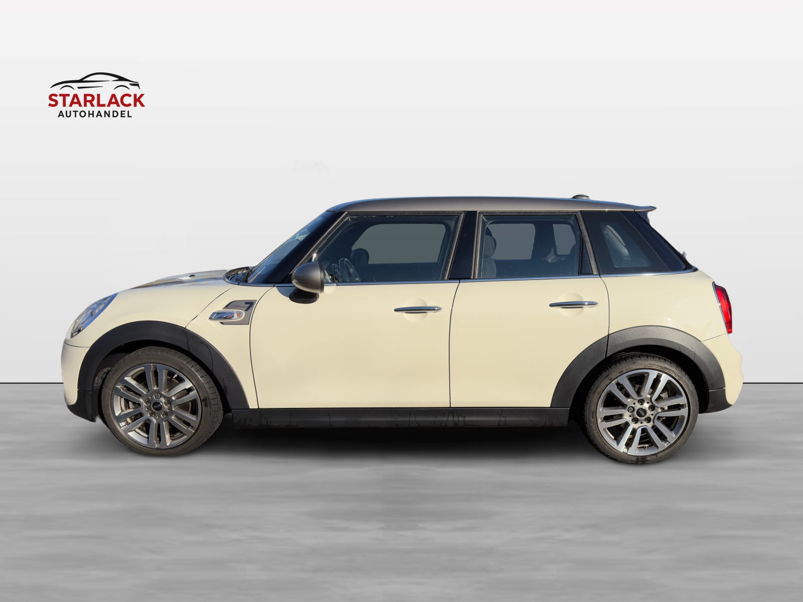 MINI Cooper SD-showroom-element-1