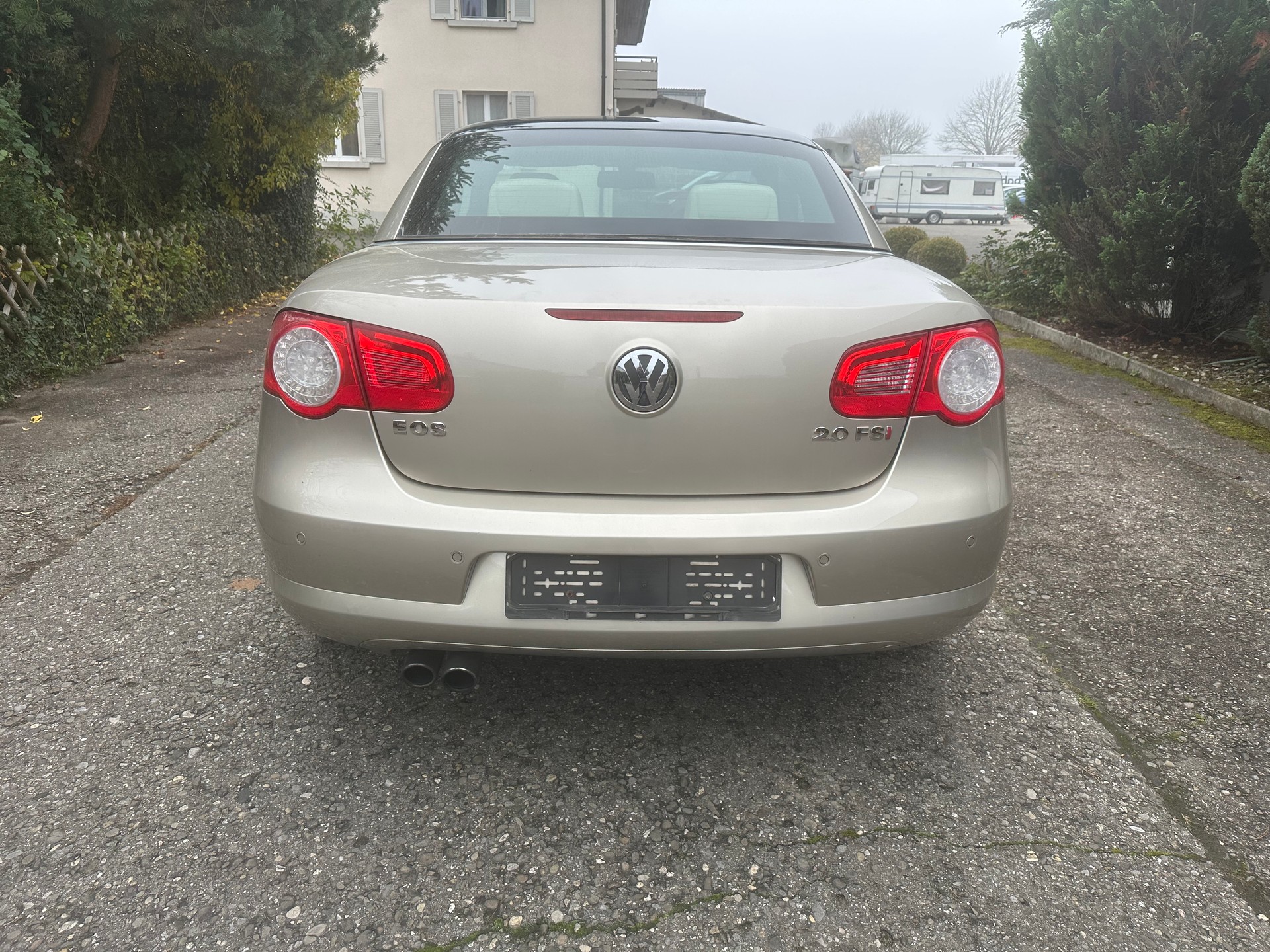 VW Eos 2.0 FSI Turbo-image-4