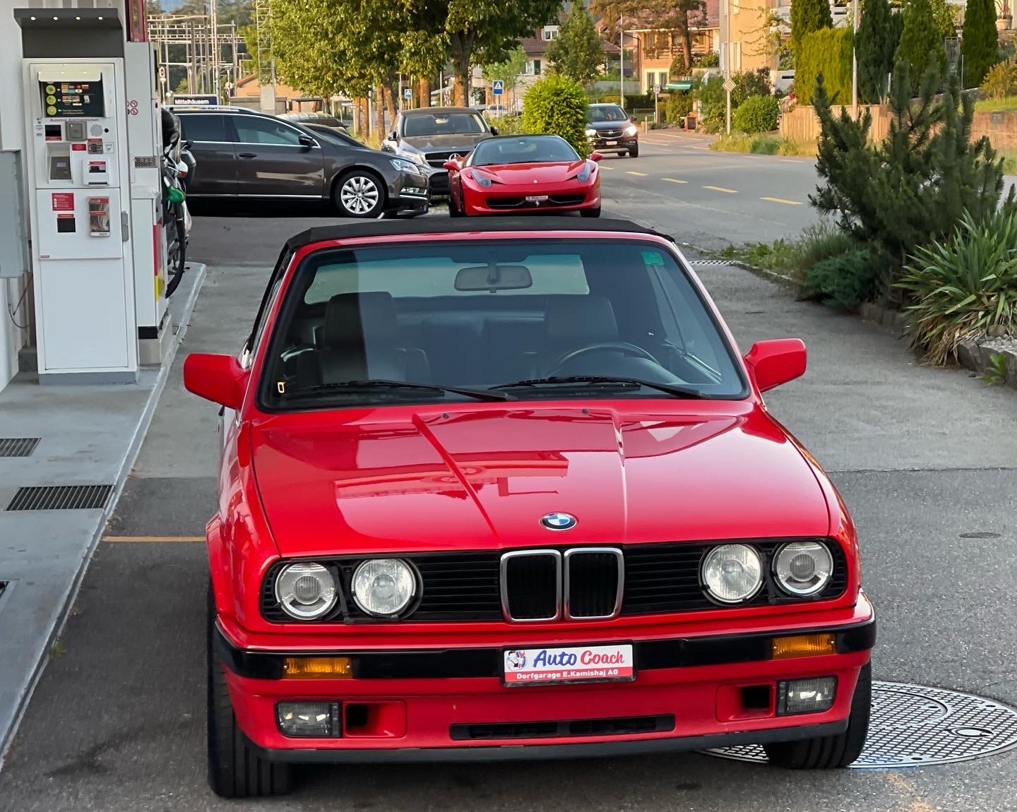 BMW 325i Cabrio-image-6