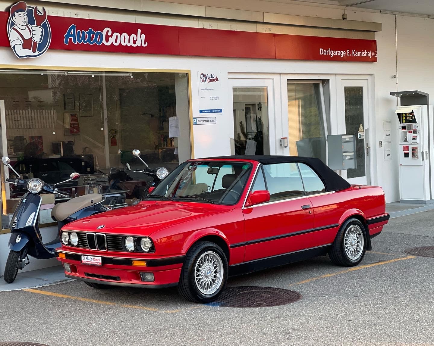 BMW 325i Cabrio-image-9