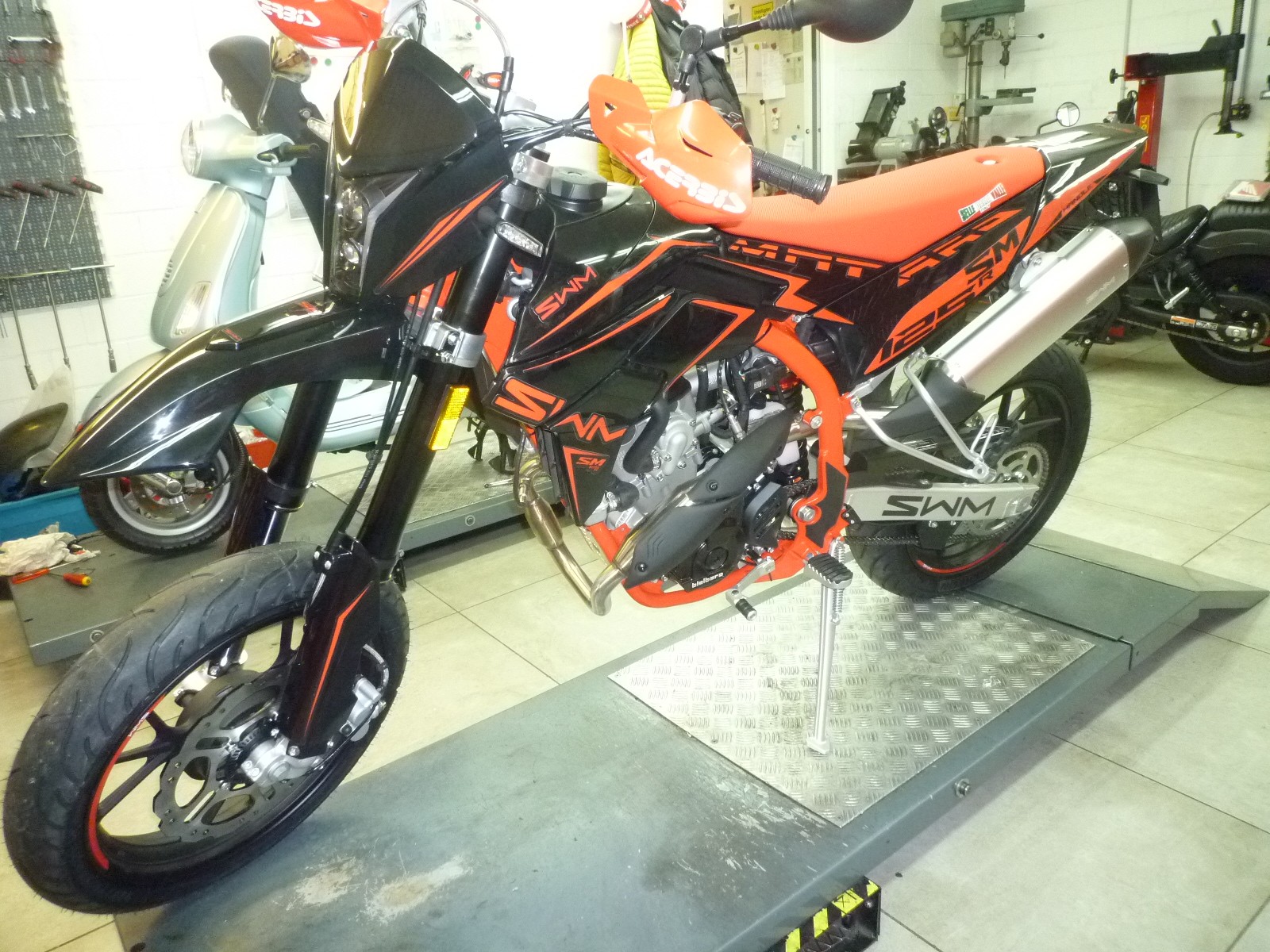 SWM SM 125 R ABS-image-0