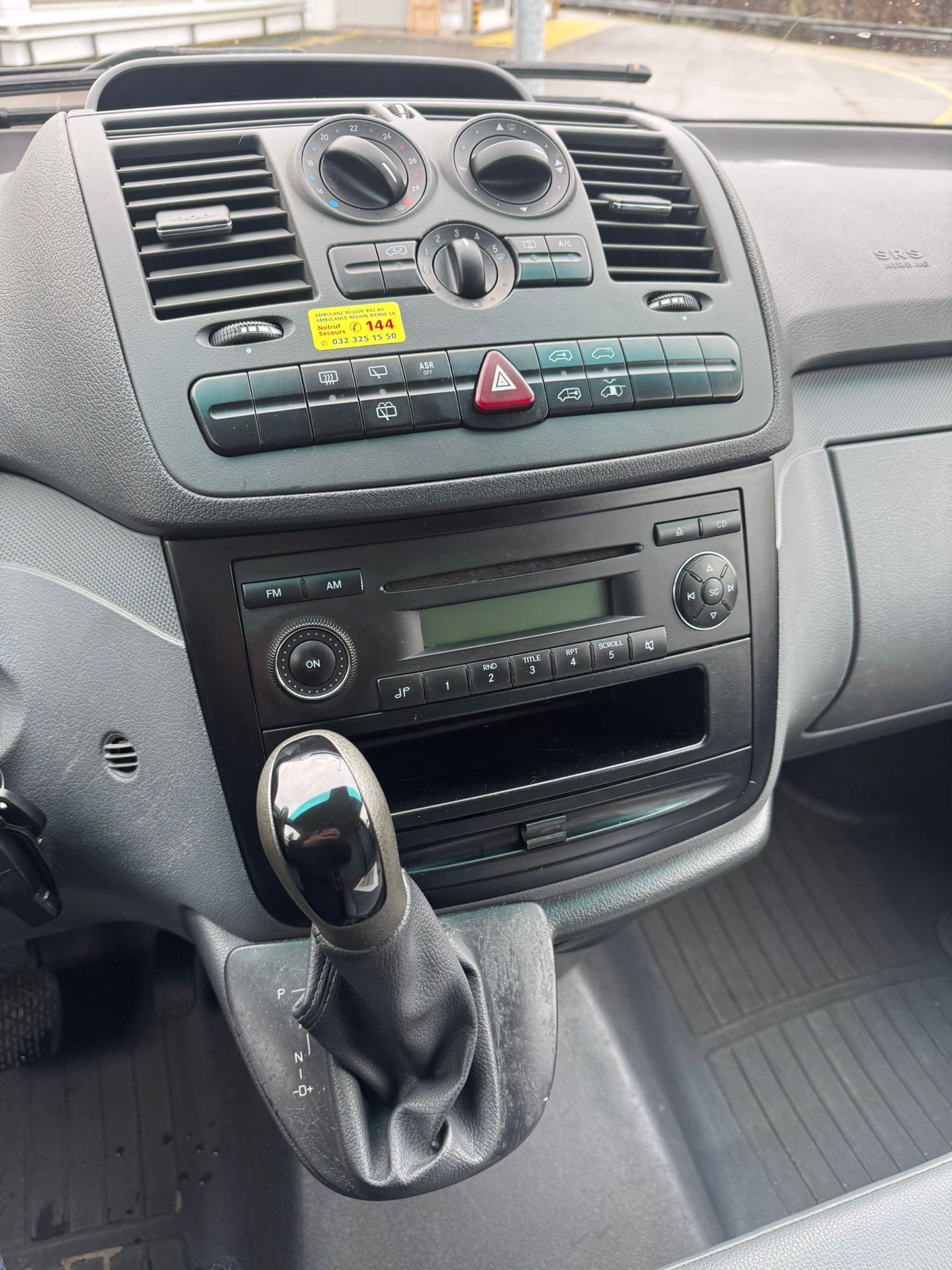 MERCEDES-BENZ Vito 115 CDI 4x4-image-9