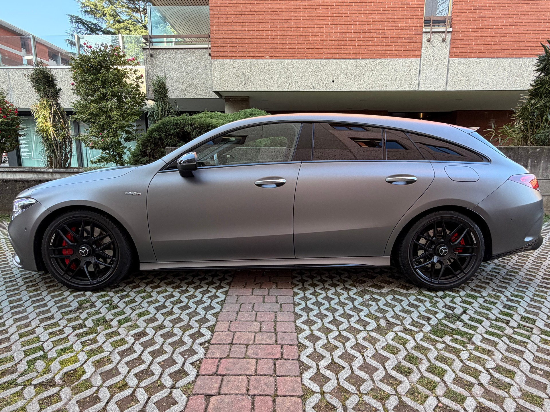 MERCEDES-BENZ CLA Shooting Brake 45 S AMG 4Matic+ 8G-DCT-image-3