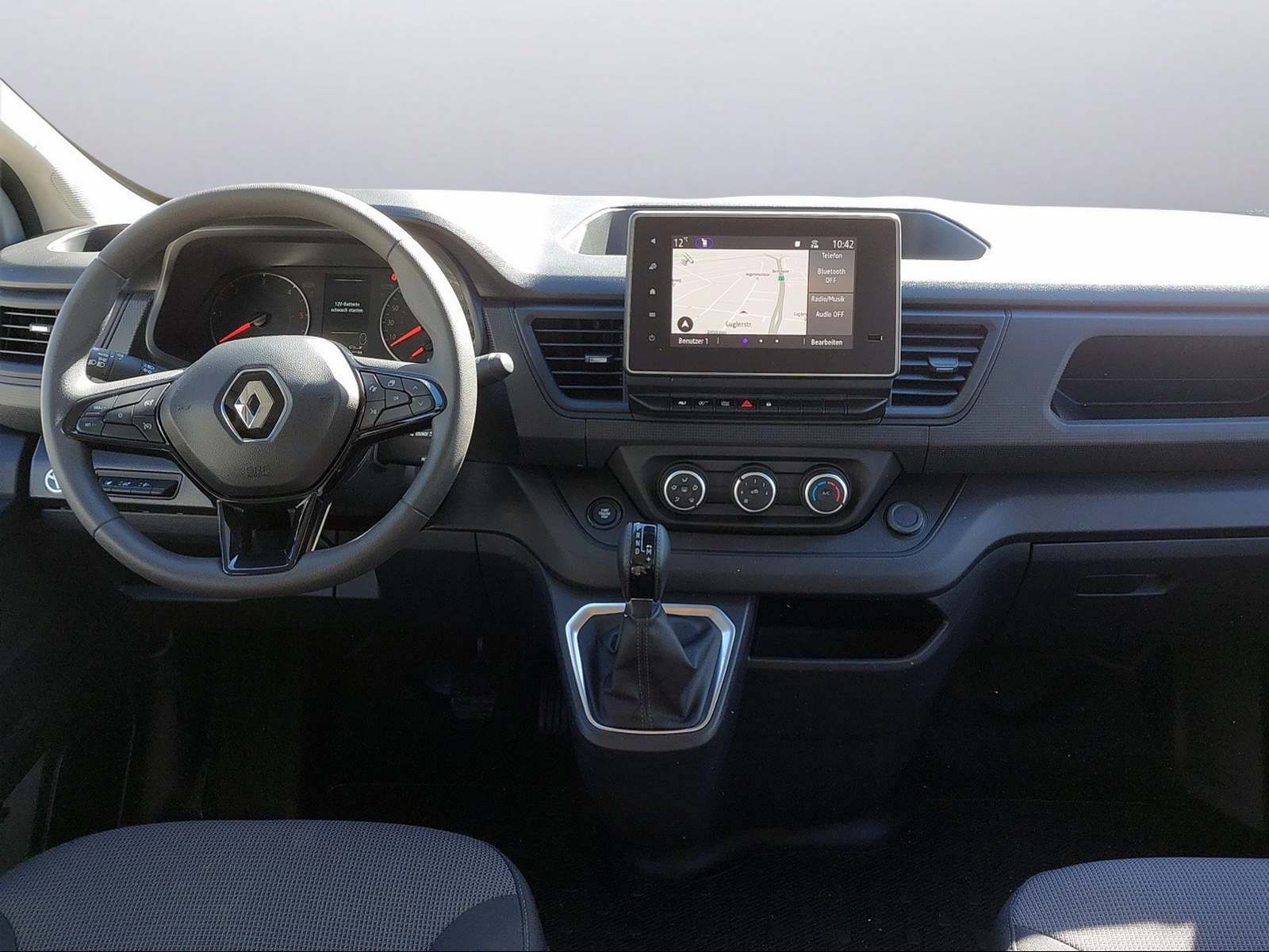 RENAULT Trafic Grand Passenger 2.0 dCi Blue 150 evolution-image-5